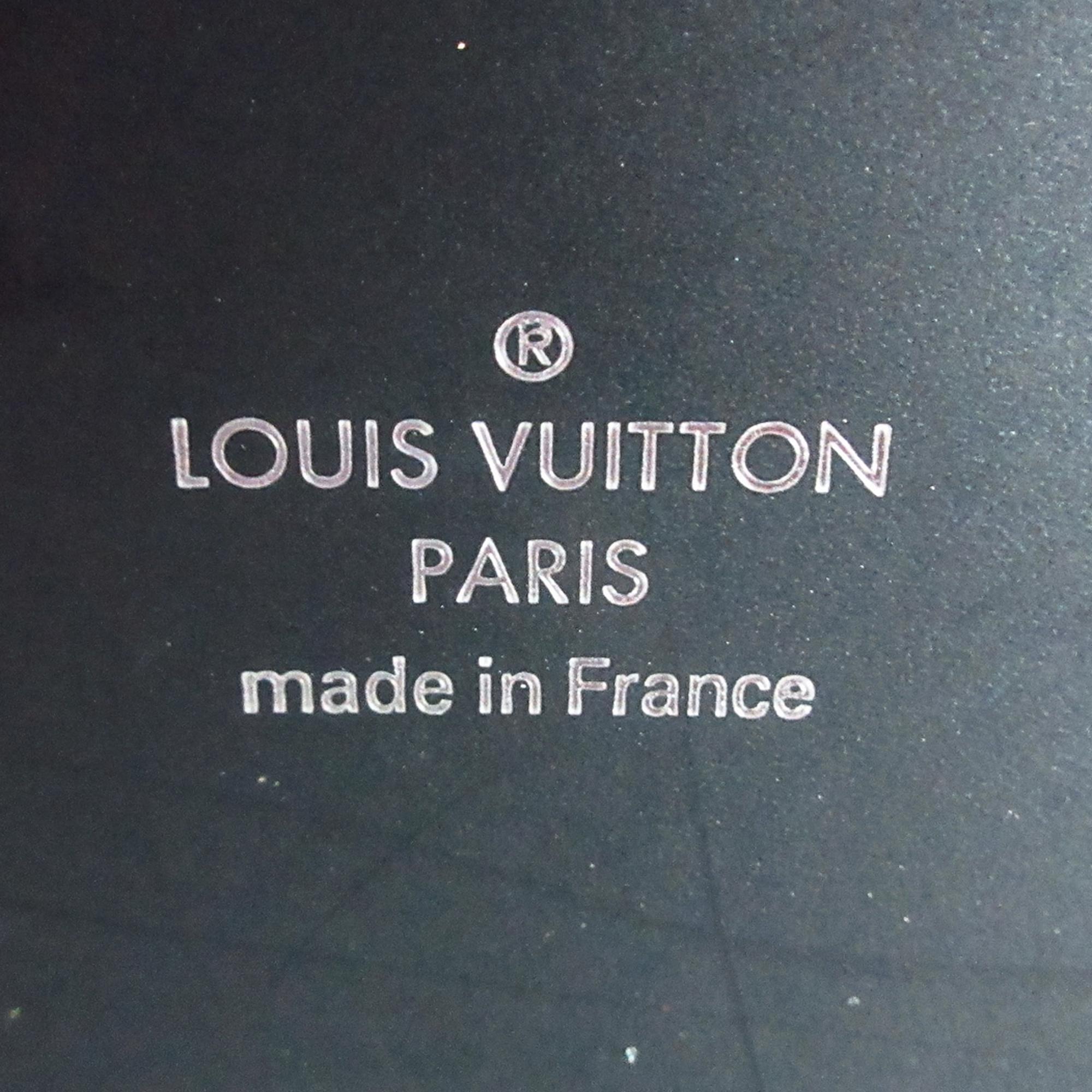 Louis Vuitton Black Taiga Pegase 55
