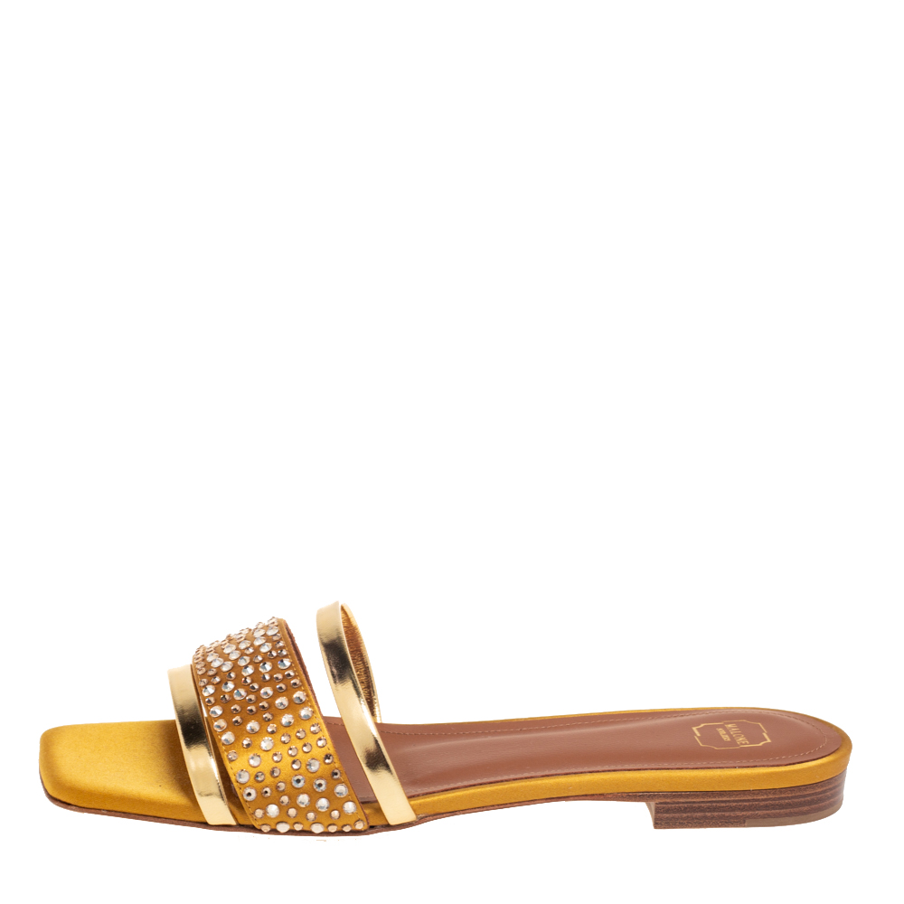Malone Souliers Gold/Yellow Satin And Leather Crystal Embellished Flat Sandals Size
Malone Souliers Gold/Yellow Satin And Leather Crystal Embellished Flat Sandals Size