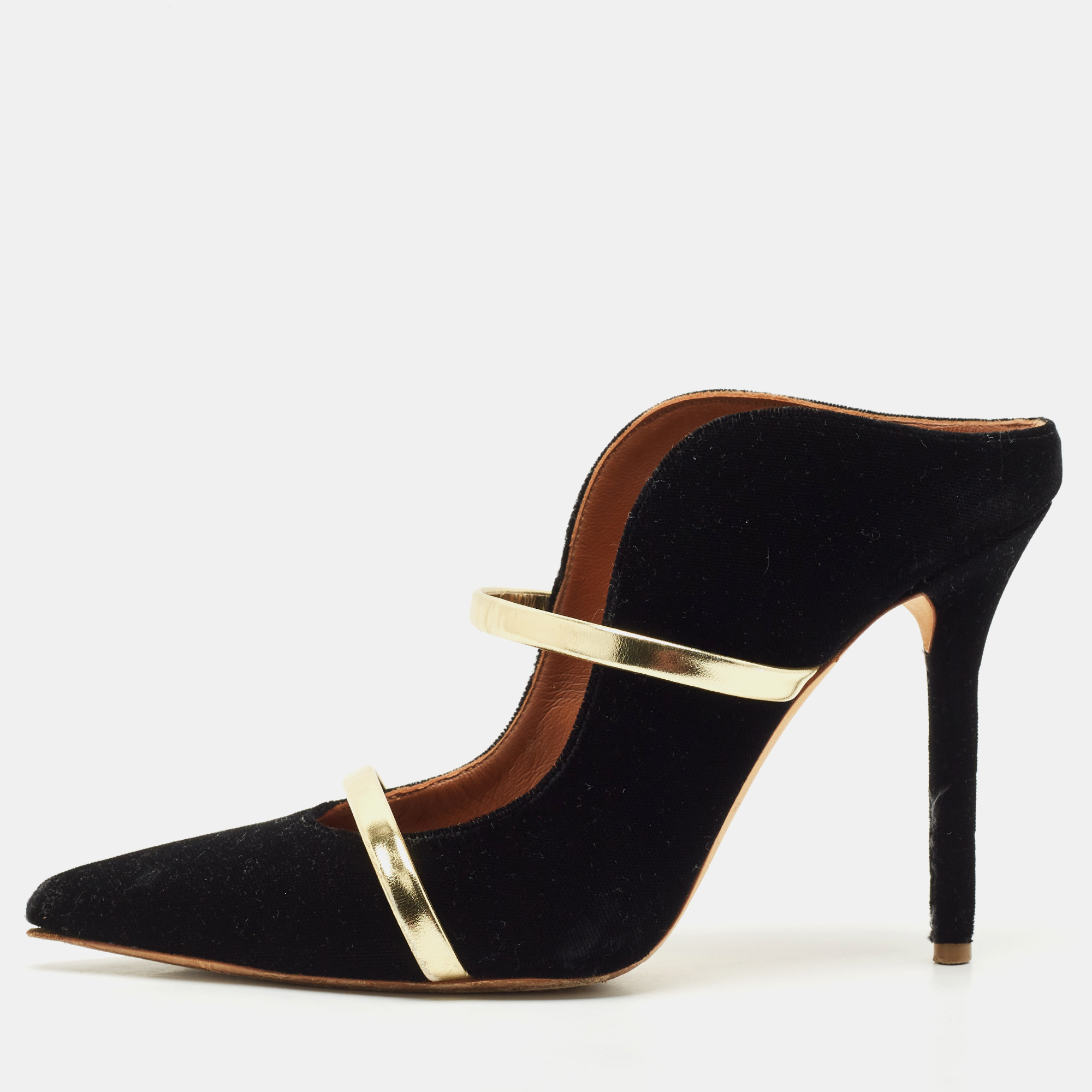 Malone Souliers Black/Gold Velvet and Leather Maureen Pointed Toe Mules Size
Malone Souliers Black/Gold Velvet and Leather Maureen Pointed Toe Mules Size