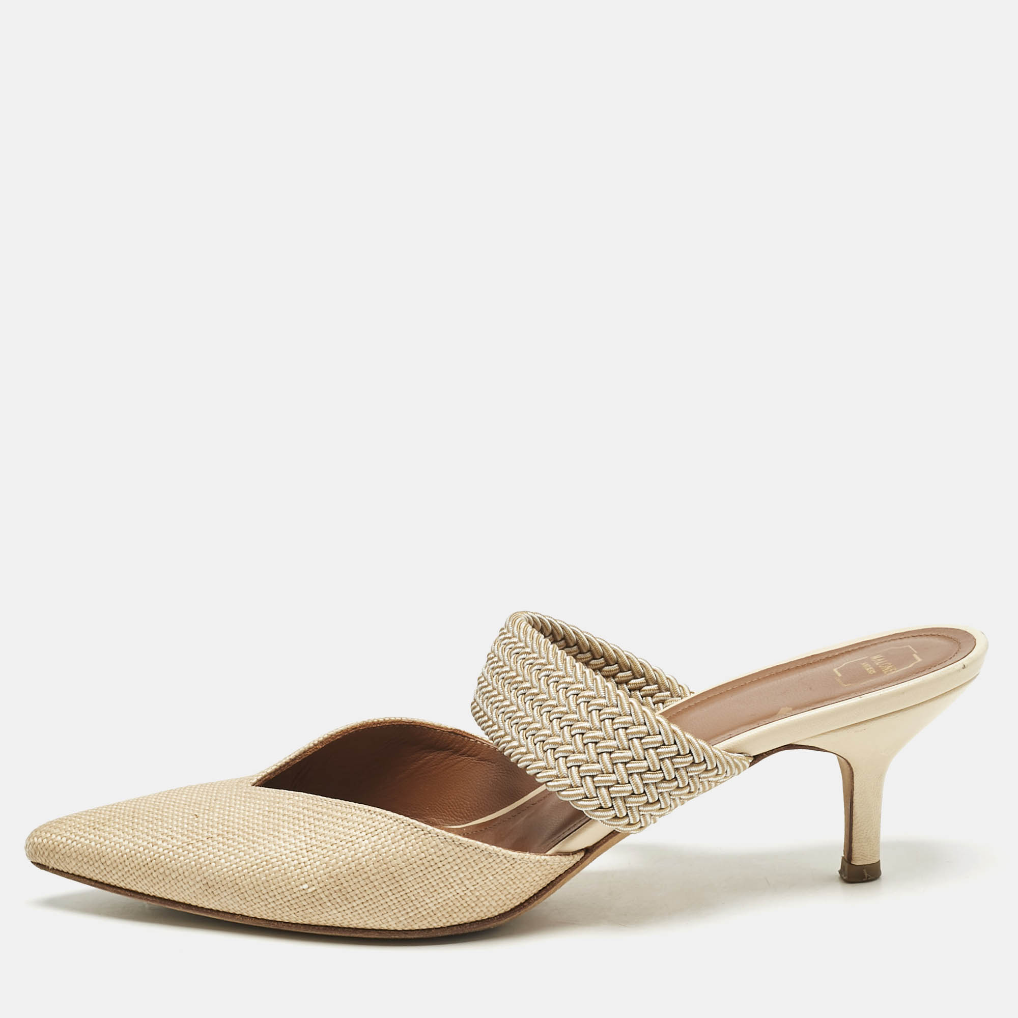 Malone Souliers Beige Coated Raffia and Cord Maisie Pointed Toe Mules Size
Malone Souliers Beige Coated Raffia and Cord Maisie Pointed Toe Mules Size