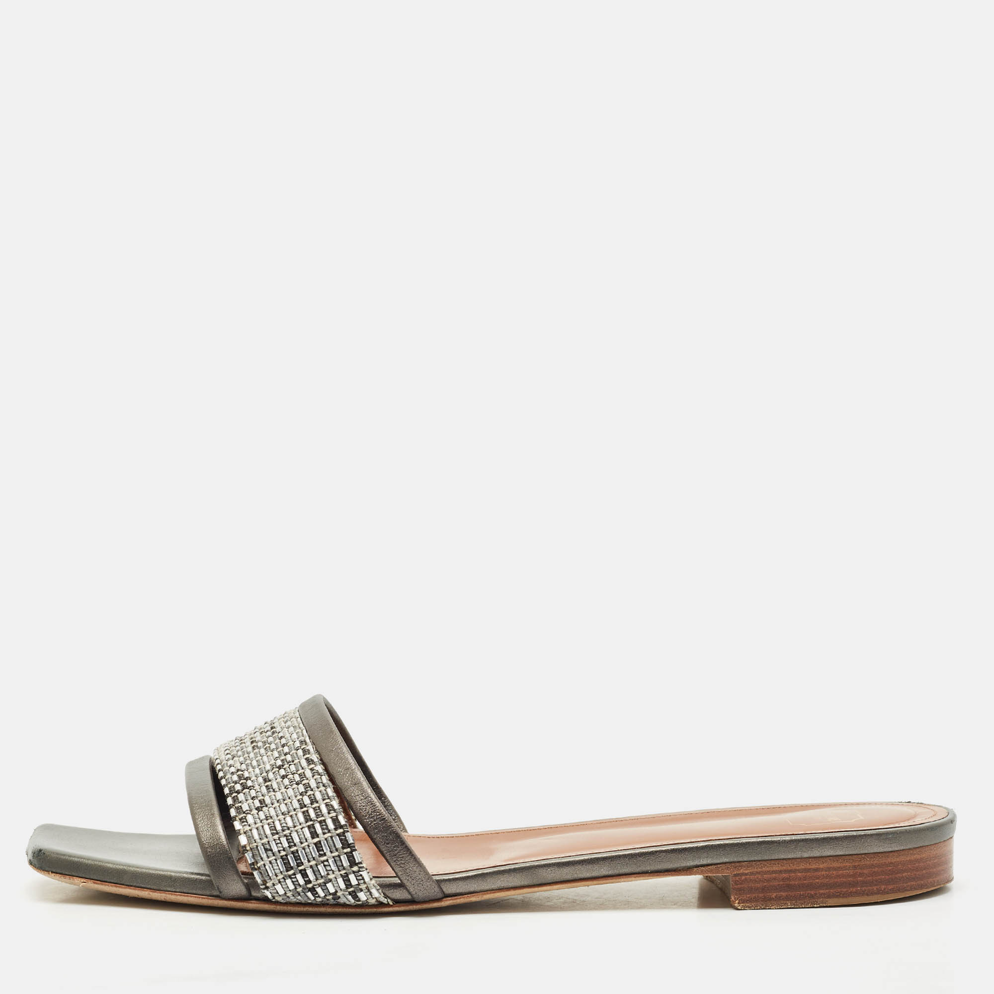 Malone Souliers Metallic Grey/Silver Leather And Fabric Demi Flat Slides Size
Malone Souliers Metallic Grey/Silver Leather And Fabric Demi Flat Slides Size