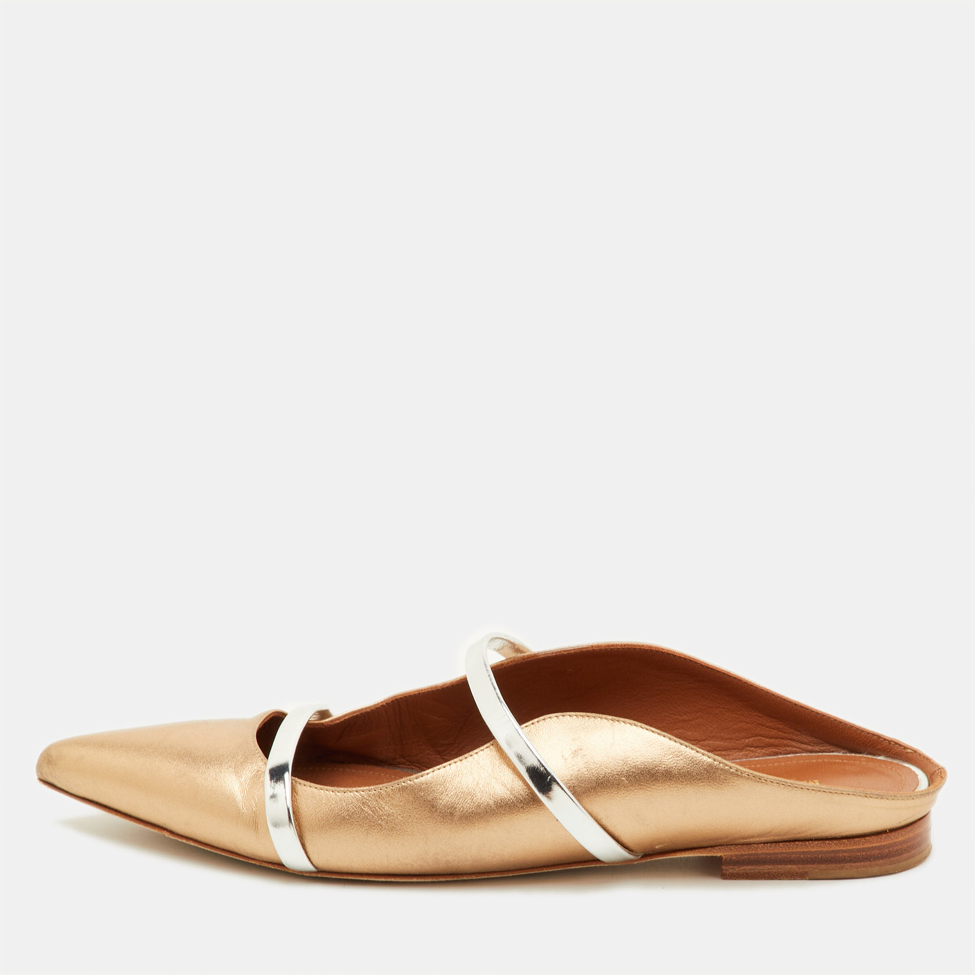 Malone Souliers Maureen Size Metallic Gold/Silver Leather Pointed Toe Flat Mules
Malone Souliers Maureen Size Metallic Gold/Silver Leather Pointed Toe Flat Mules