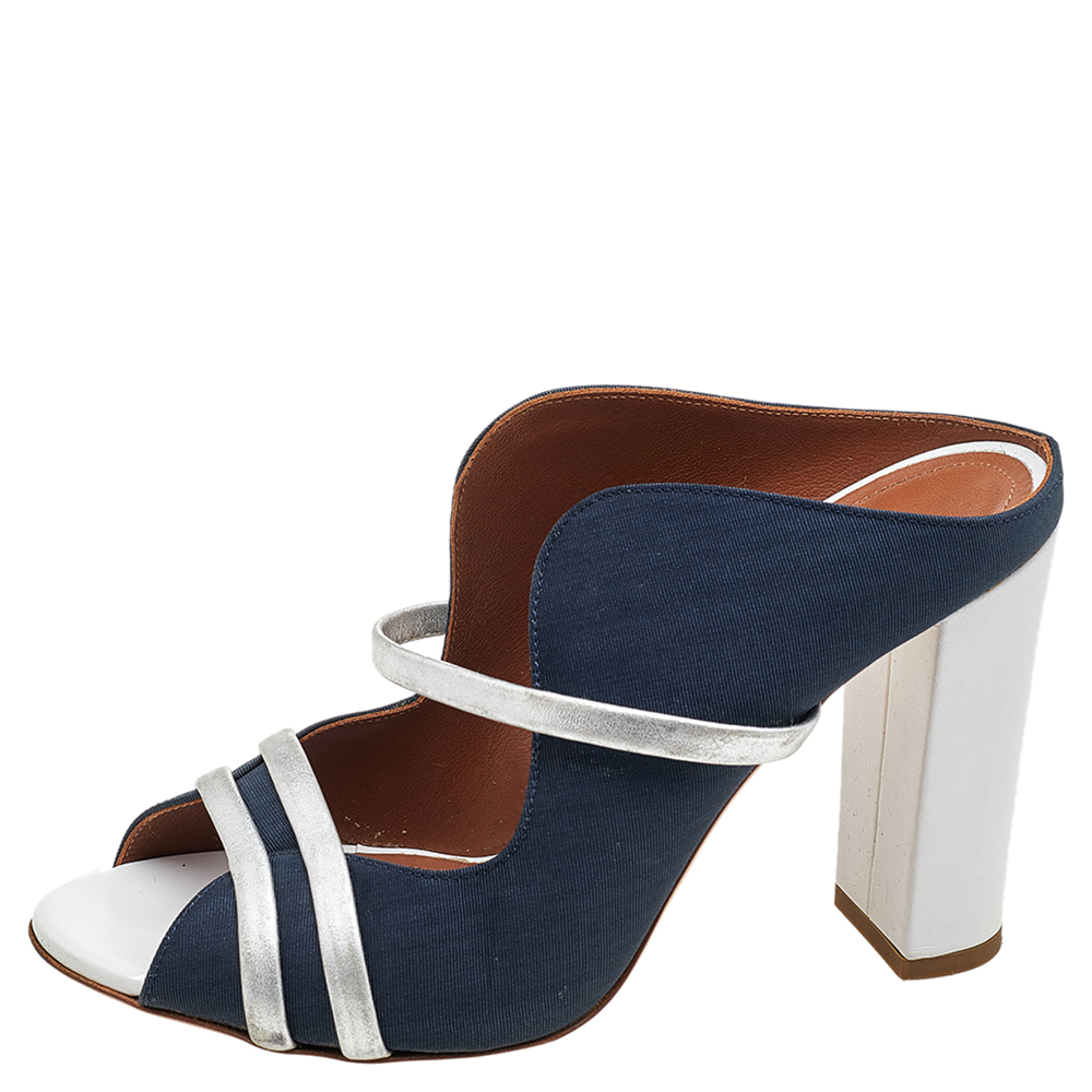 Malone Souliers Blue/Silver Fabric And Leather Maureen Block Heel Sandals Size
Malone Souliers Blue/Silver Fabric And Leather Maureen Block Heel Sandals Size