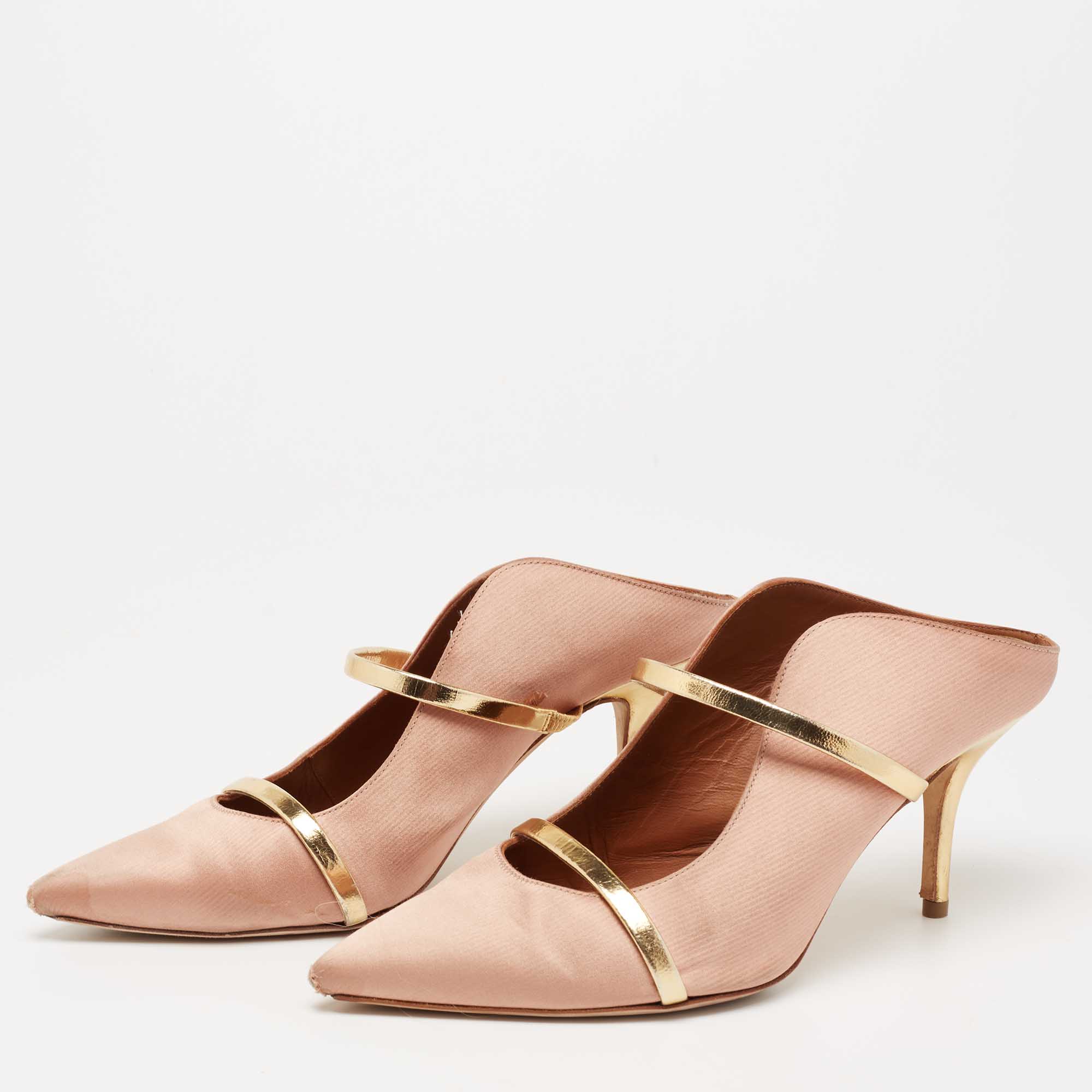 Malone Souliers Pink/Gold Satin and Leather Maureen Pointed-Toe Mules Size
Malone Souliers Pink/Gold Satin and Leather Maureen Pointed-Toe Mules Size