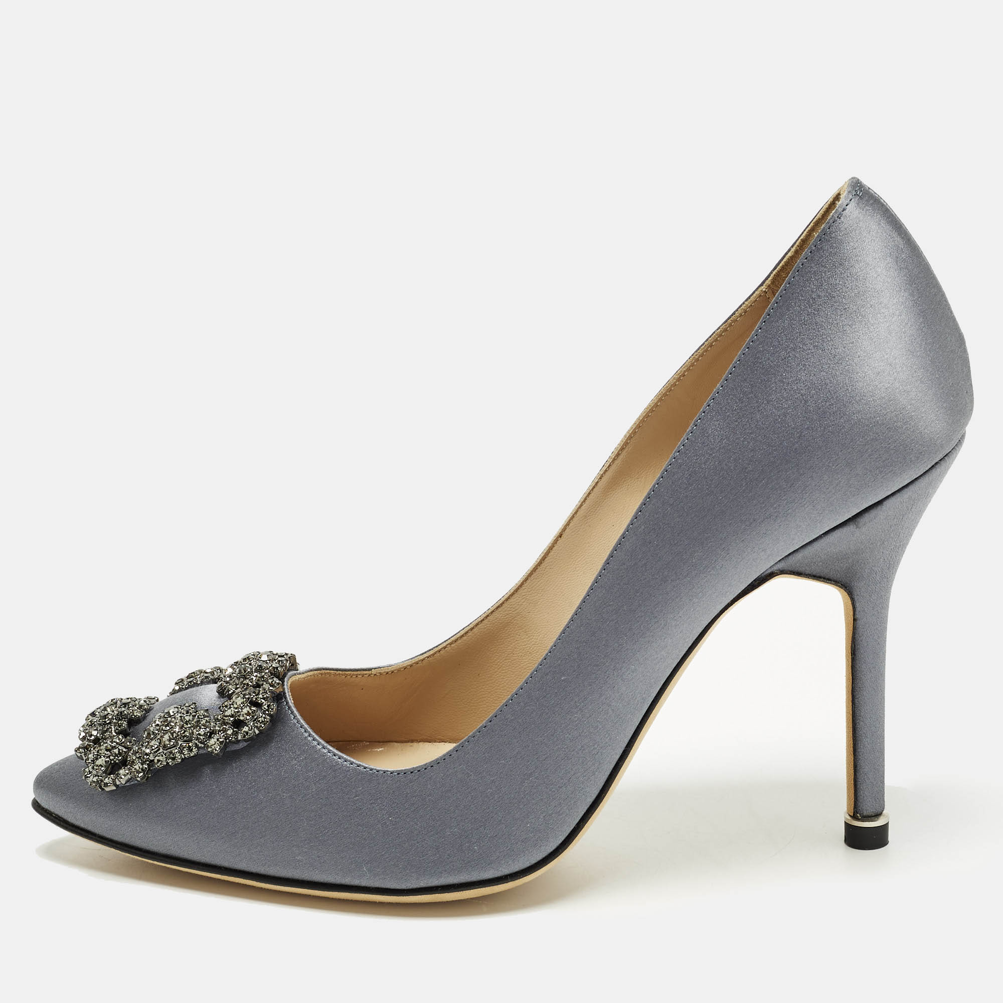 Manolo Blahnik Hangisi Size Grey Satin Pumps
Manolo Blahnik Hangisi Size Grey Satin Pumps
