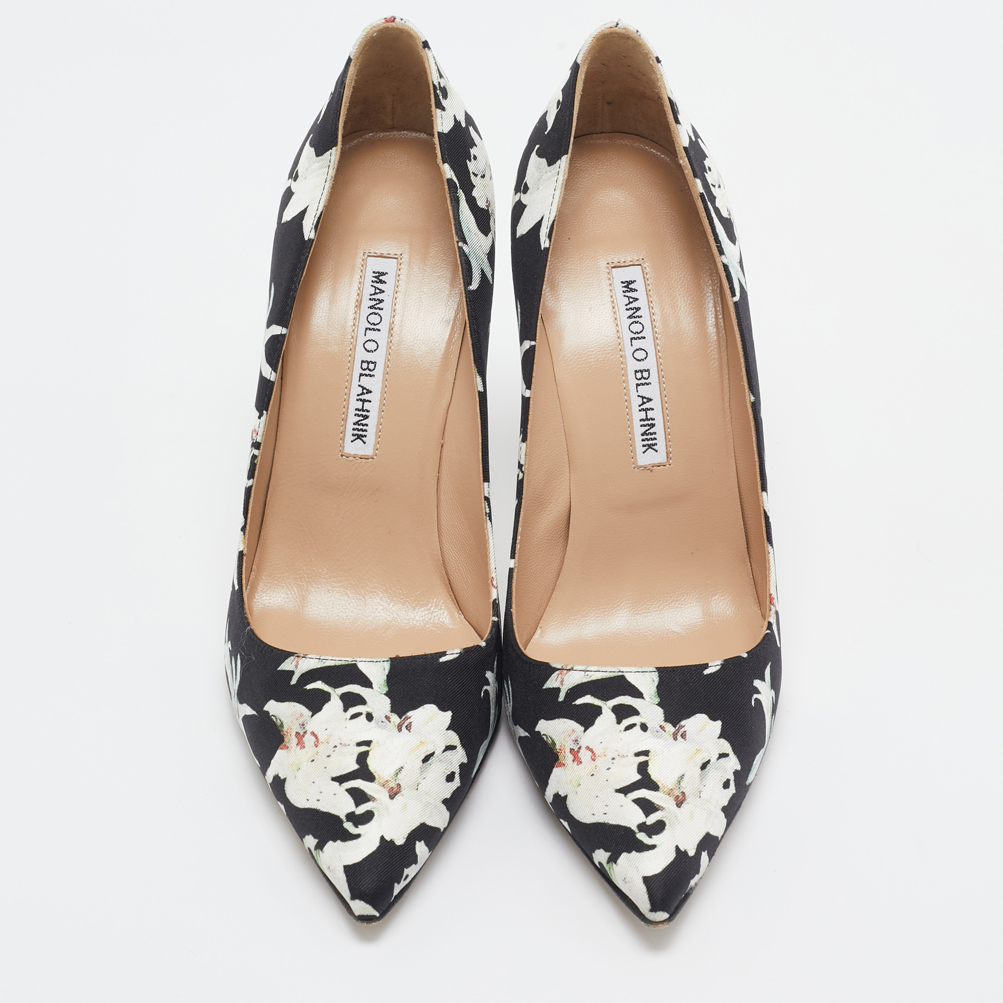 Manolo Blahnik Black/White Printed Floral Fabric BB Pumps Size 37