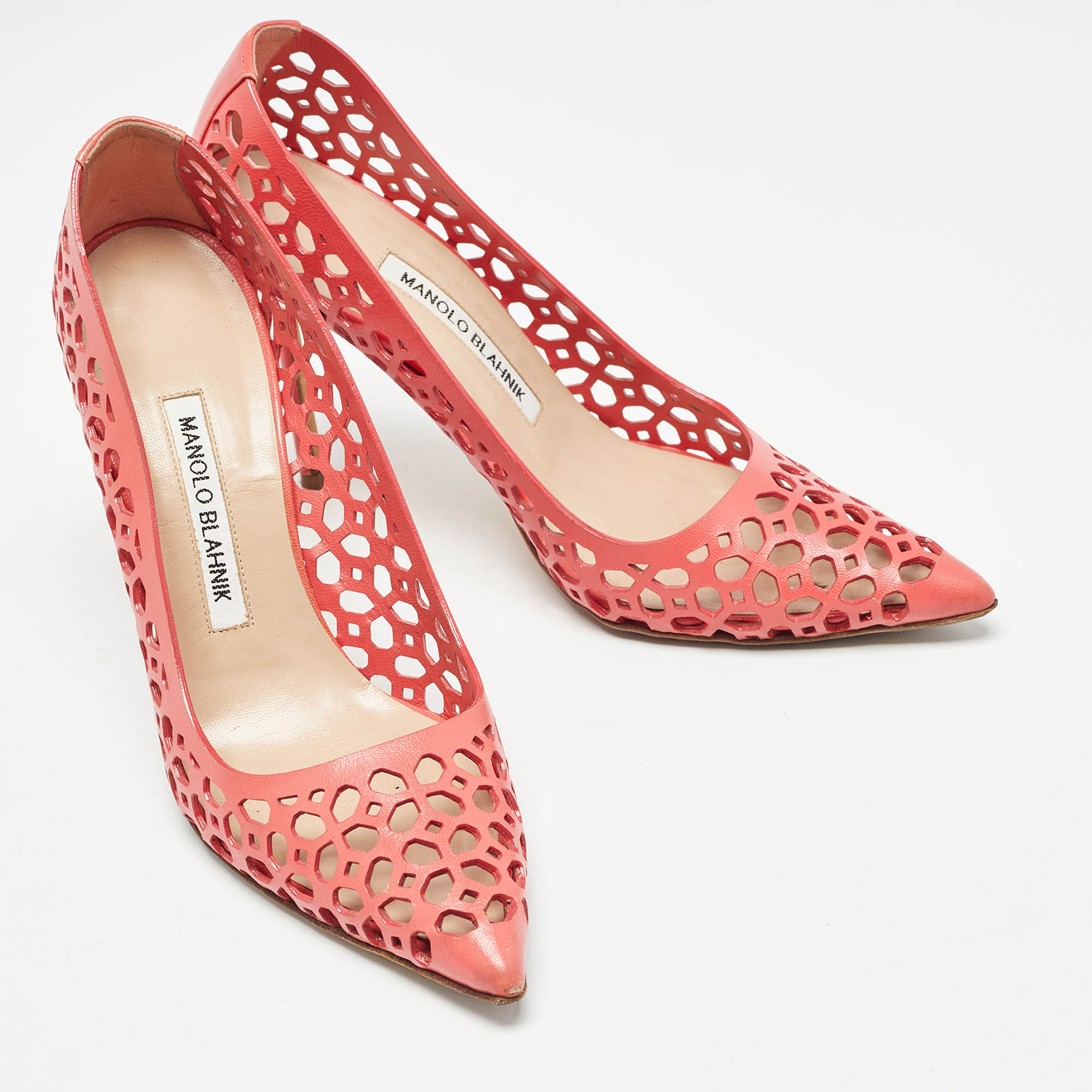 Manolo Blahnik Coral Pink Lasercut Leather BB Laserato Pumps Size 37