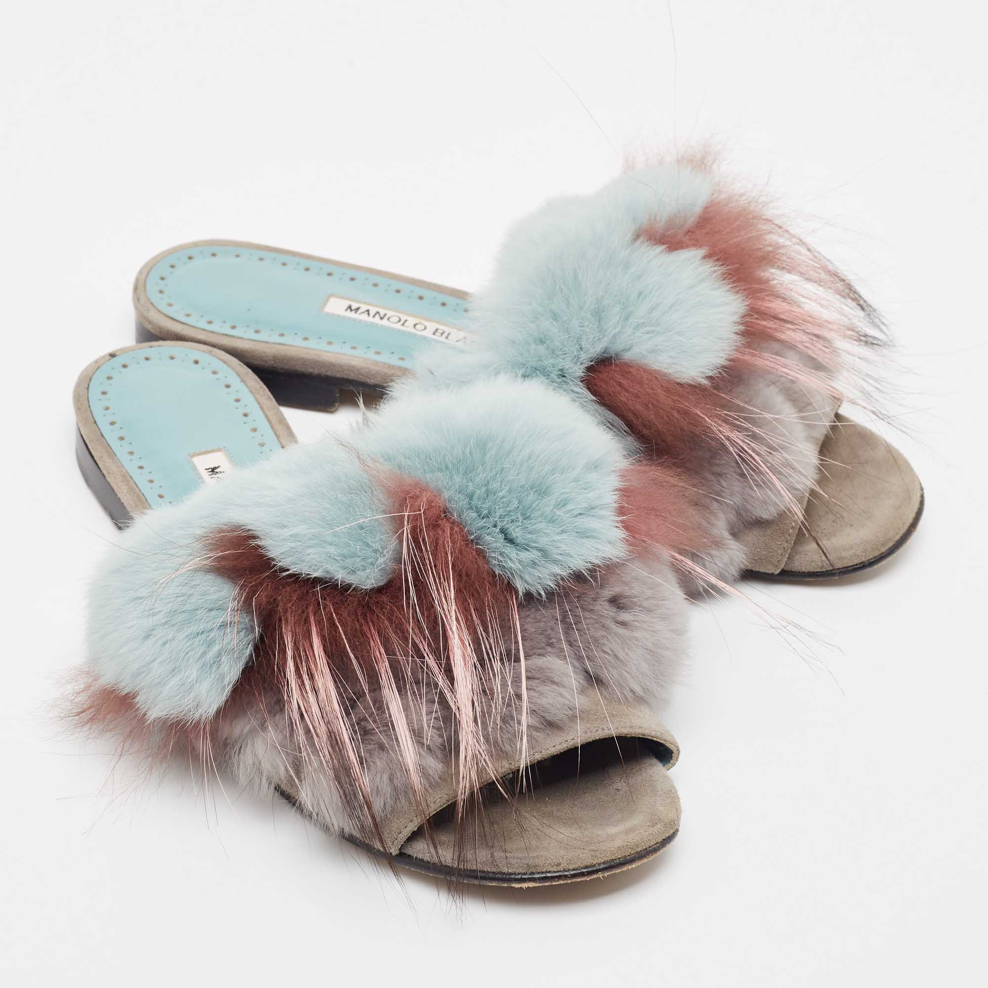 Manolo Blahnik Two Tone Suede And Fox Fur Flat Slides Size 37