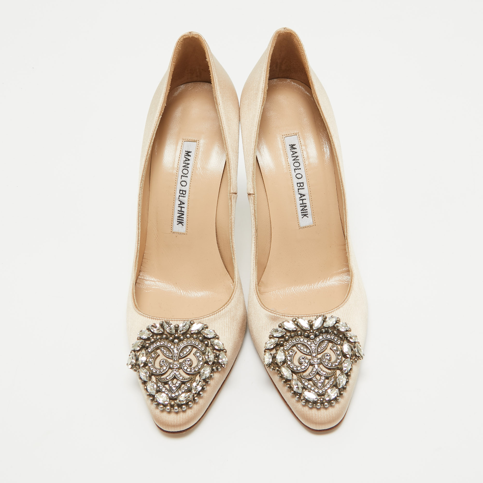 Manolo Blahnik Beige Satin Okkaava Pumps Size 35.5