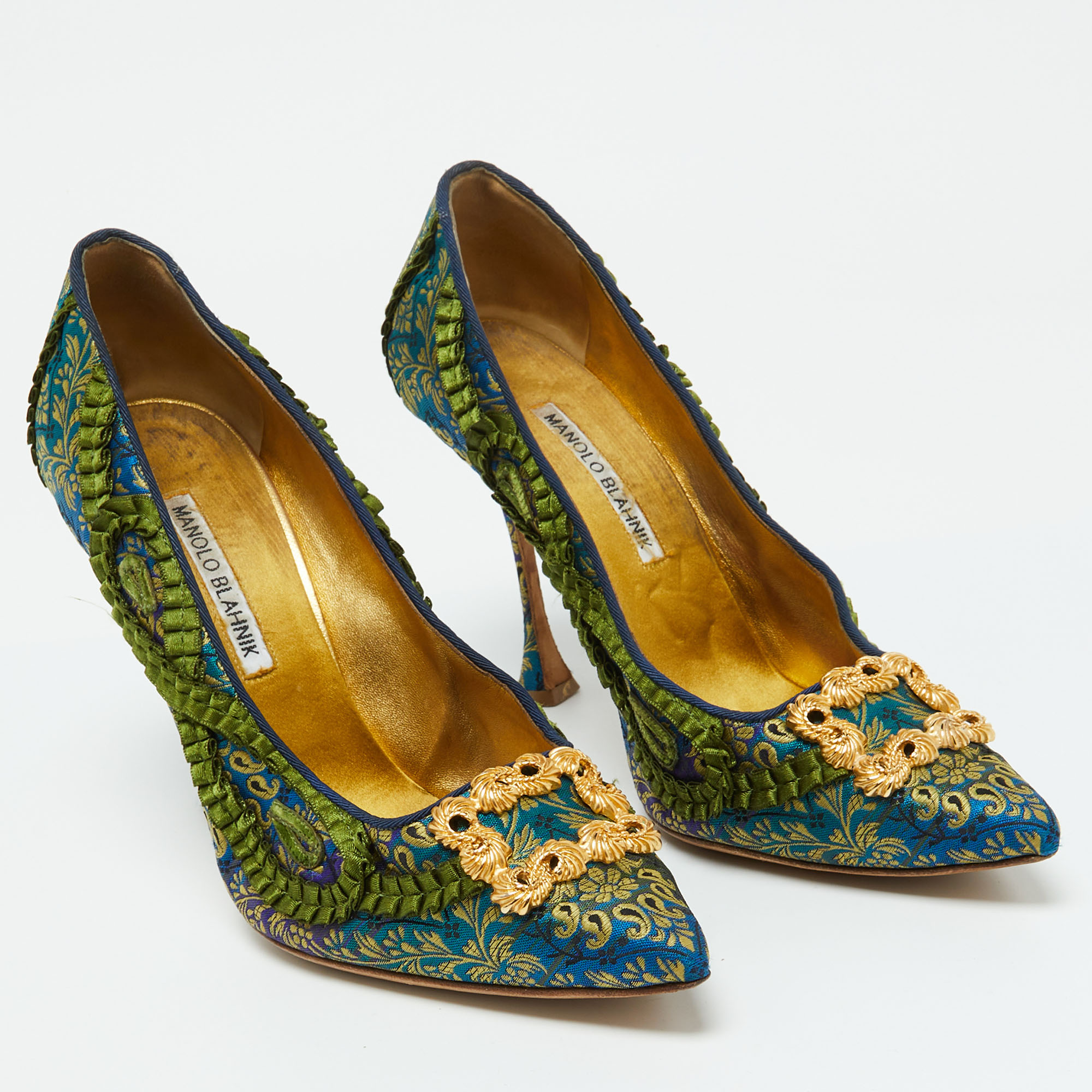 Manolo Blahnik Multicolor Brocade Fabric Hangisi Pointed Toe Pumps Size 40