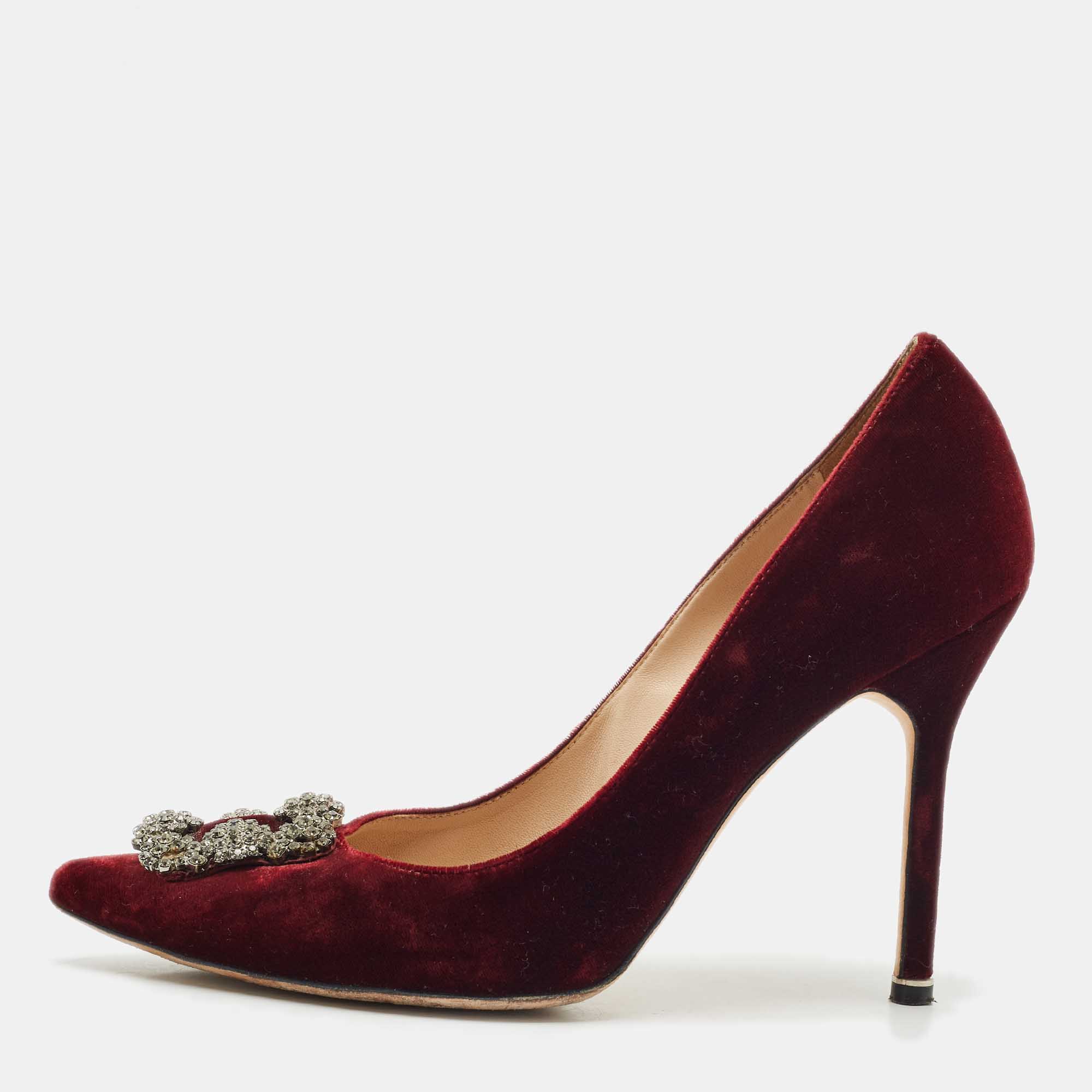 Manolo Blahnik Burgundy Velvet Hangisi Crystal Embellished Pumps Size
Manolo Blahnik Burgundy Velvet Hangisi Crystal Embellished Pumps Size