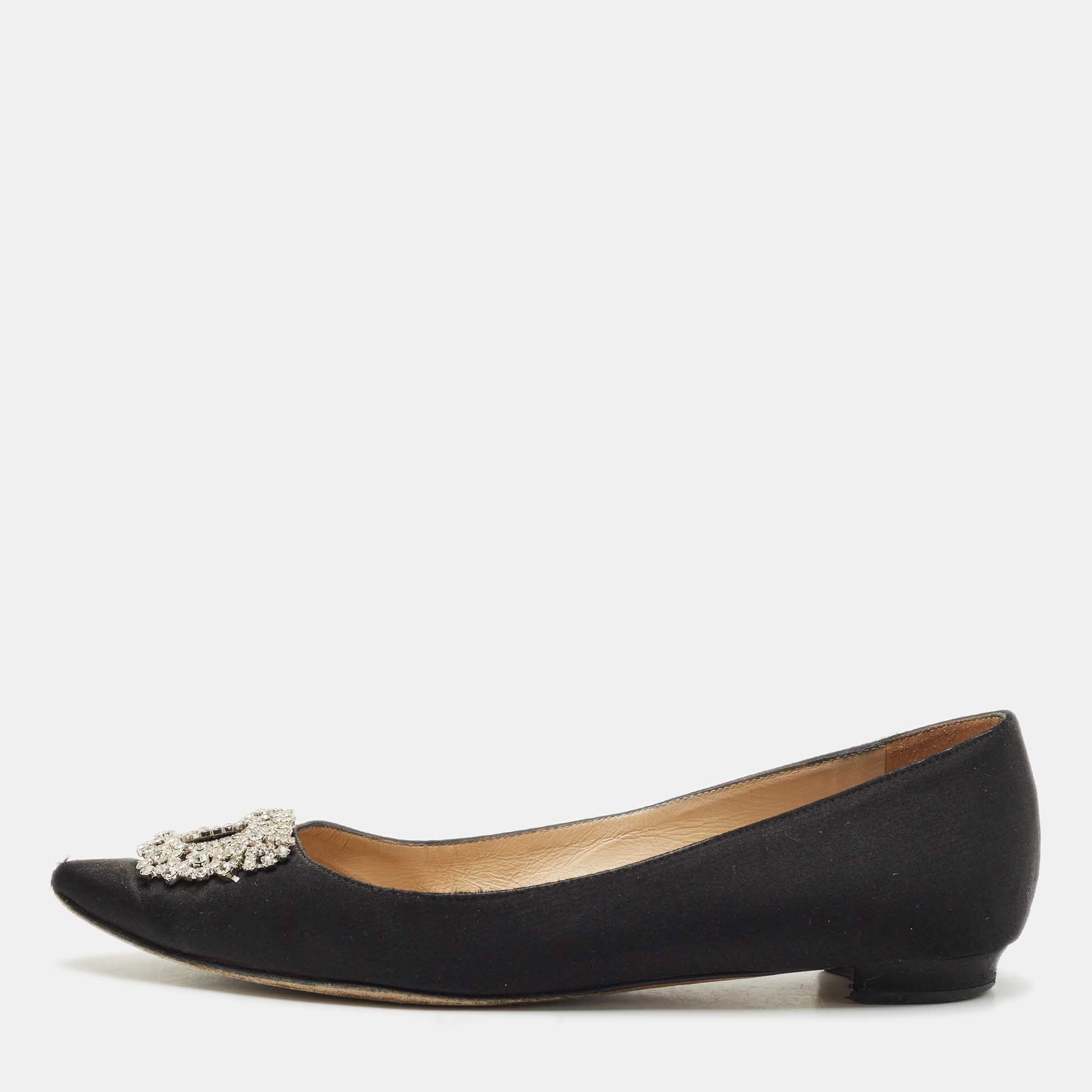 Manolo Blahnik Black Satin Hangisi Crystal Embellished Ballet Flats Size
Manolo Blahnik Black Satin Hangisi Crystal Embellished Ballet Flats Size