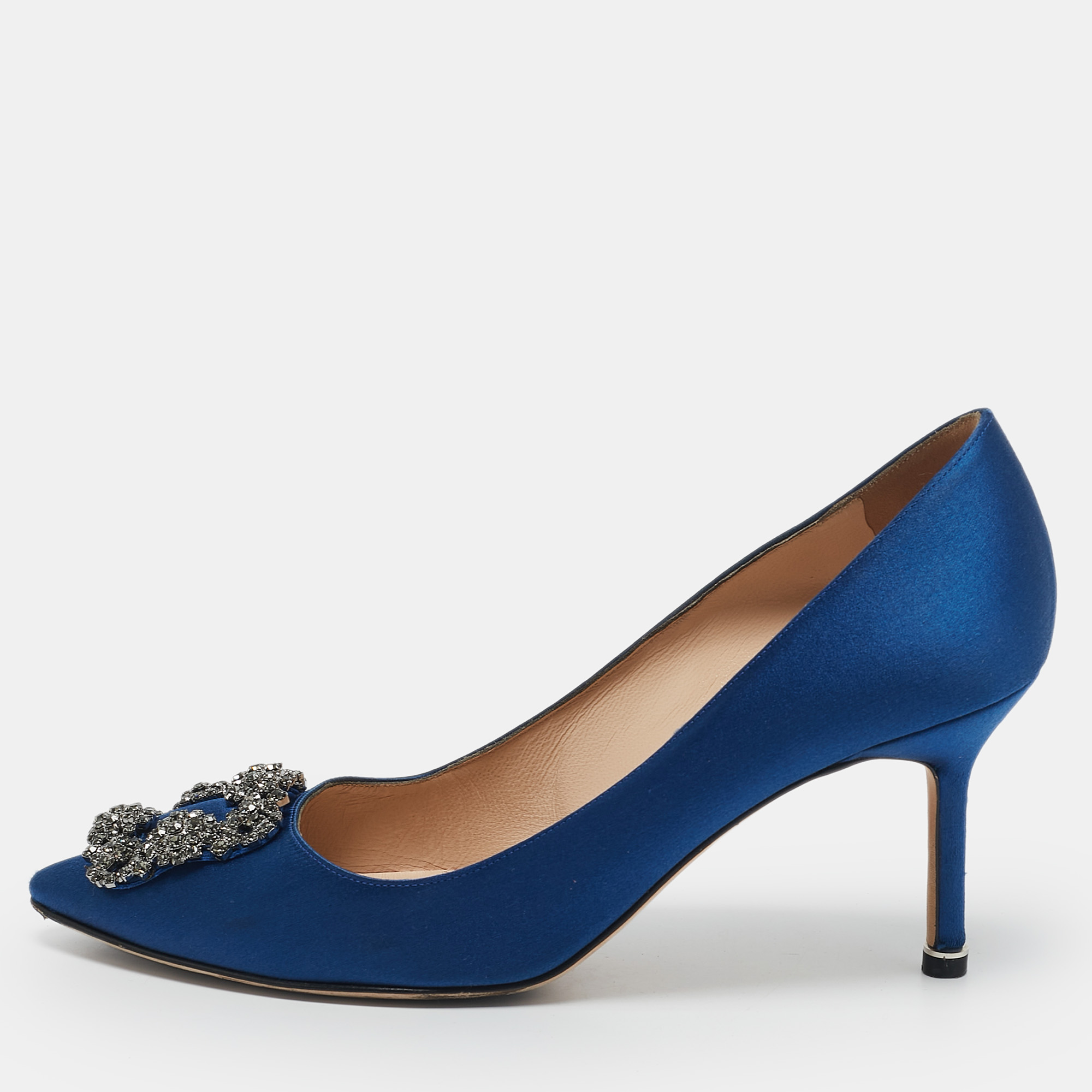 Manolo Blahnik Blue Satin Hangisi Crystal Embellished Pumps Size
Manolo Blahnik Blue Satin Hangisi Crystal Embellished Pumps Size