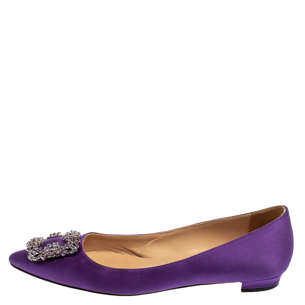 Manolo Blahnik Violet Satin Hangisi Crystal Embellished Ballet Flats Size, Purple
Manolo Blahnik Violet Satin Hangisi Crystal Embellished Ballet Flats Size, Purple