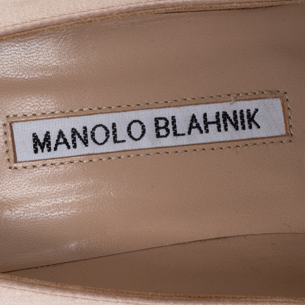 Manolo Blahnik Beige Satin Borlak Pointed Toe Pumps Size 38.5