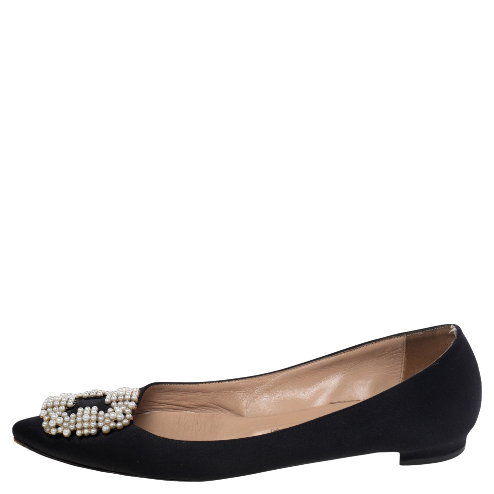Manolo Blahnik Black Satin Hangisi Ballet Flats Size 
Manolo Blahnik Black Satin Hangisi Ballet Flats Size