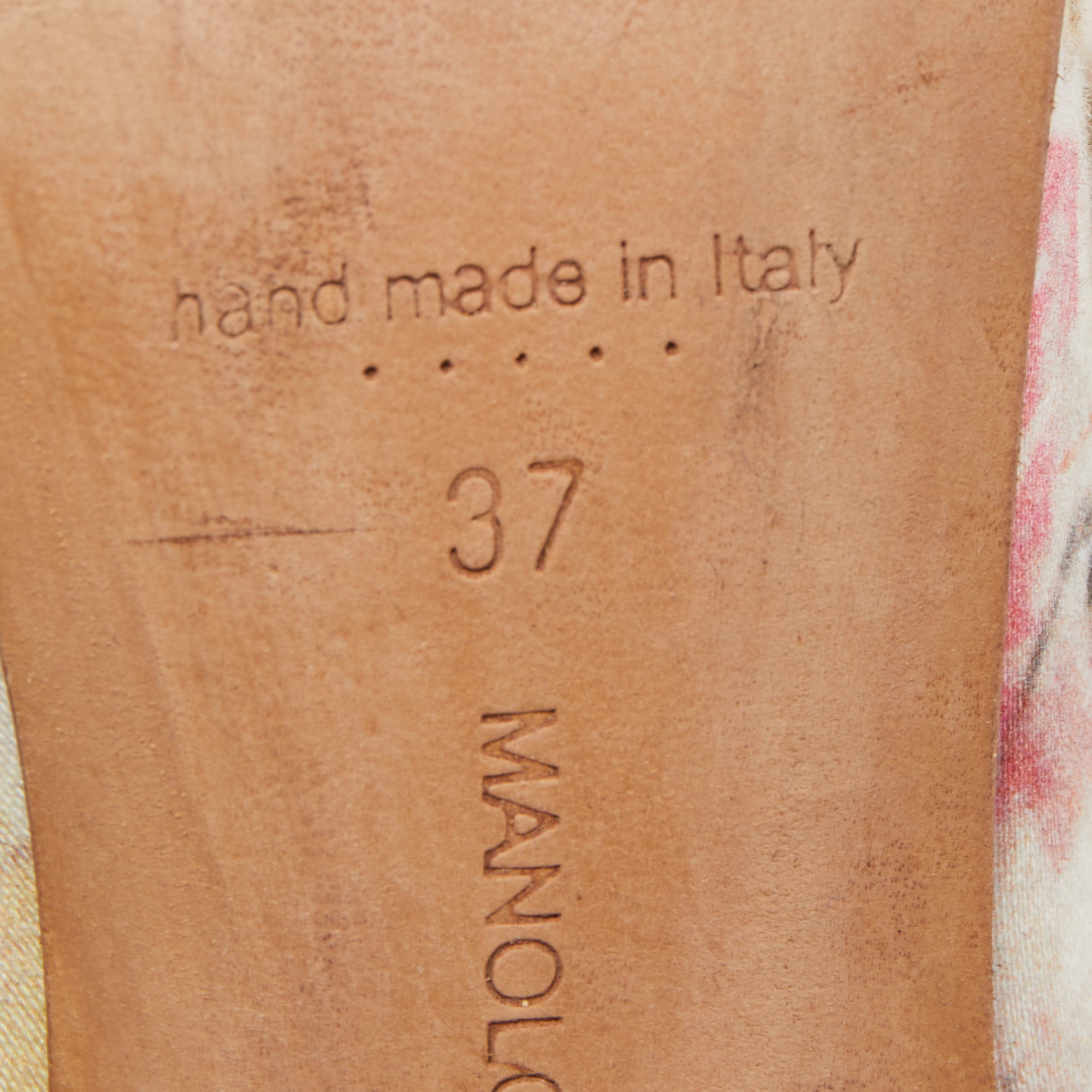 Manolo Blahnik Multicolor Fabric Hangisi Pumps Size 37
