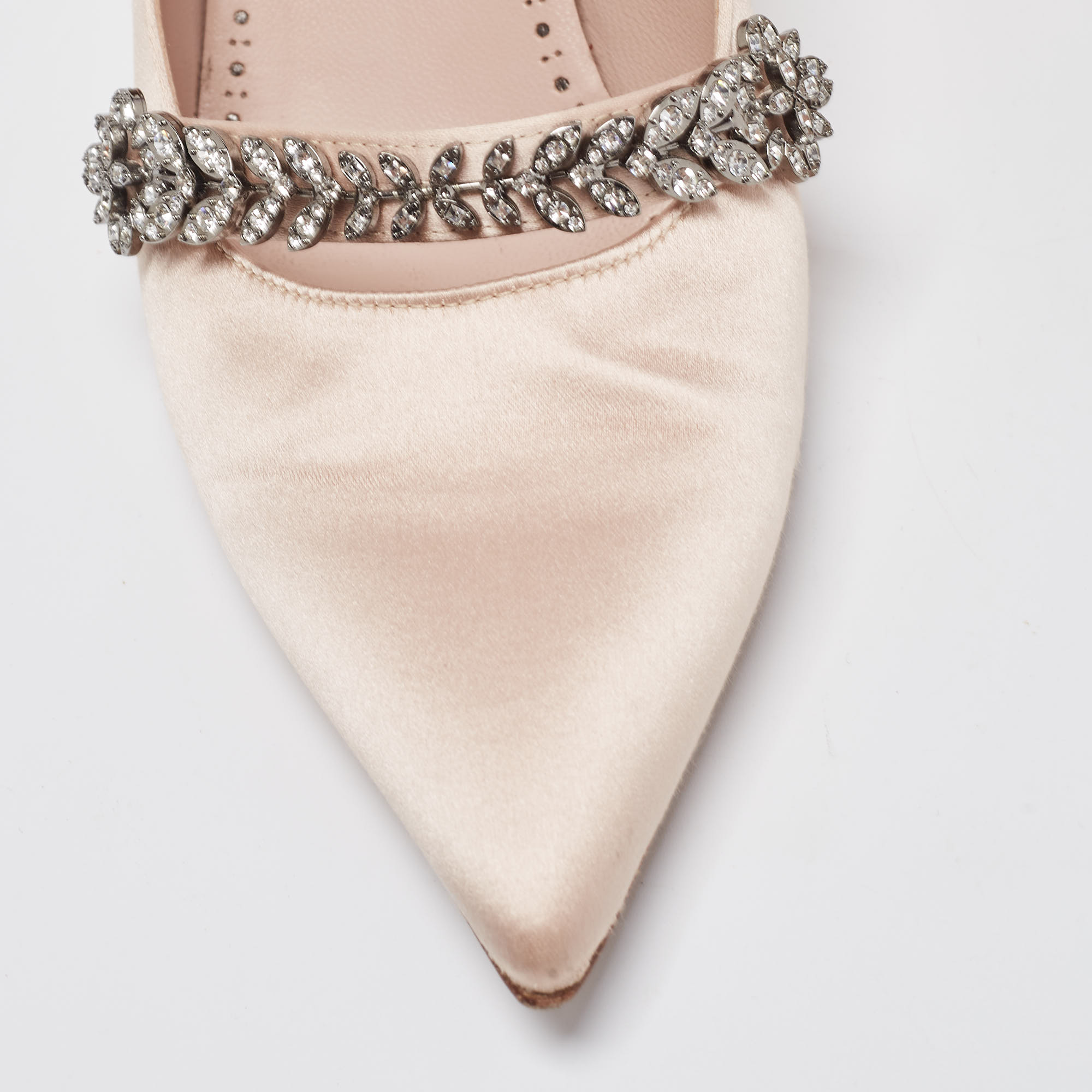 Manolo Blahnik Beige Satin Crystal Embellished Mary Jane Pointed Toe Pumps Size 38.5