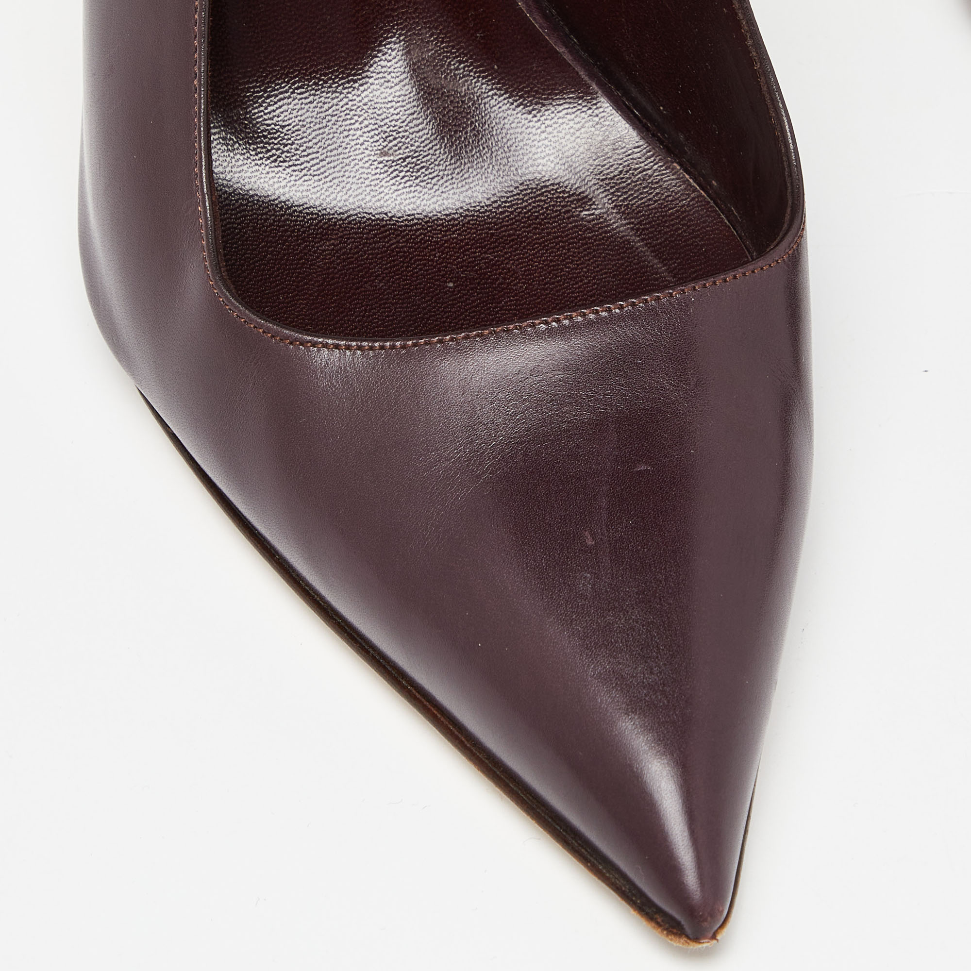 Manolo Blahnik Burgundy Leather Pointed Toe Slingback Pumps Size 38