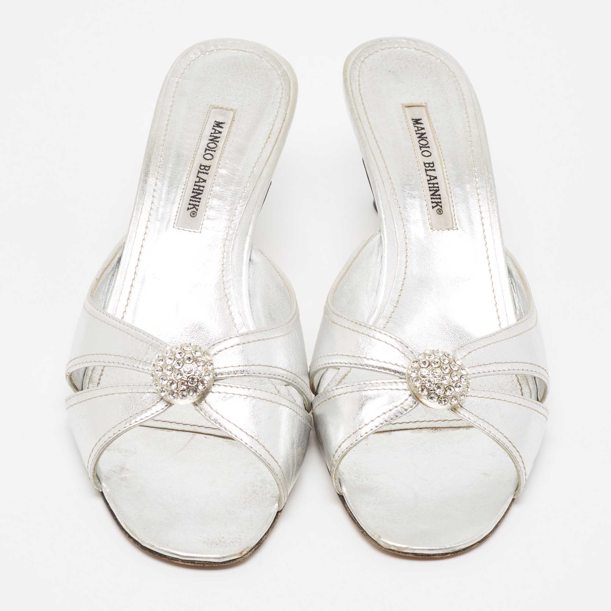 Manolo Blahnik Metallic Silver Leather Crystal Embellished Slide Sandals Size 42