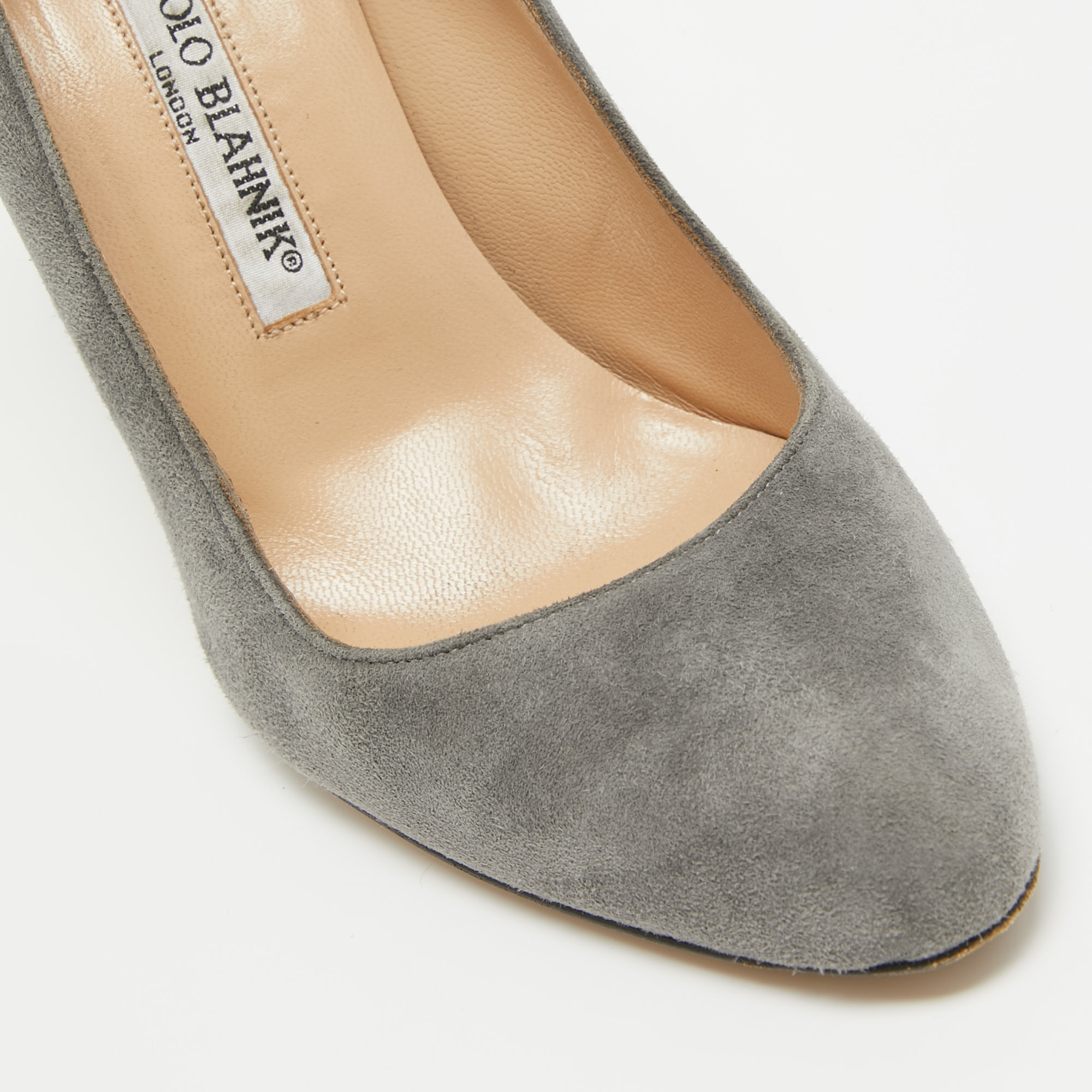 Manolo Blahnik Grey Suede Round Toe Pumps Size 35.5