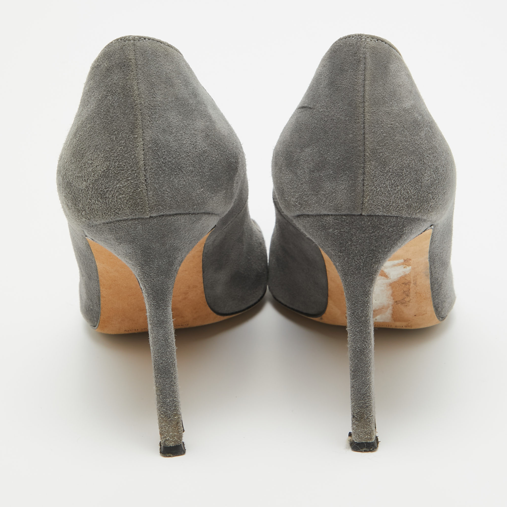 Manolo Blahnik Grey Suede Round Toe Pumps Size 35.5