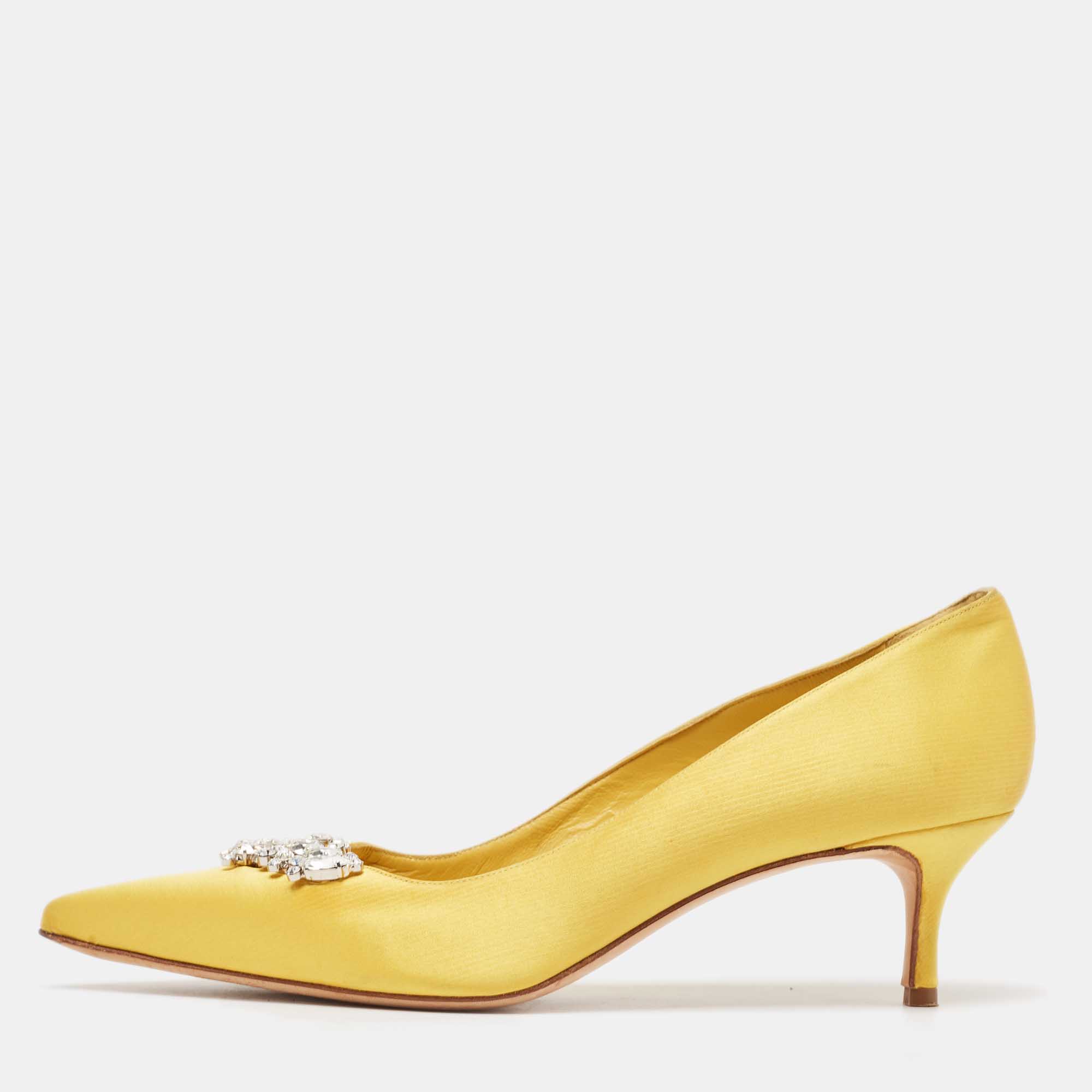 Manolo blahnik yellow satin lurum crystal embellished pointed toe pumps size 41
