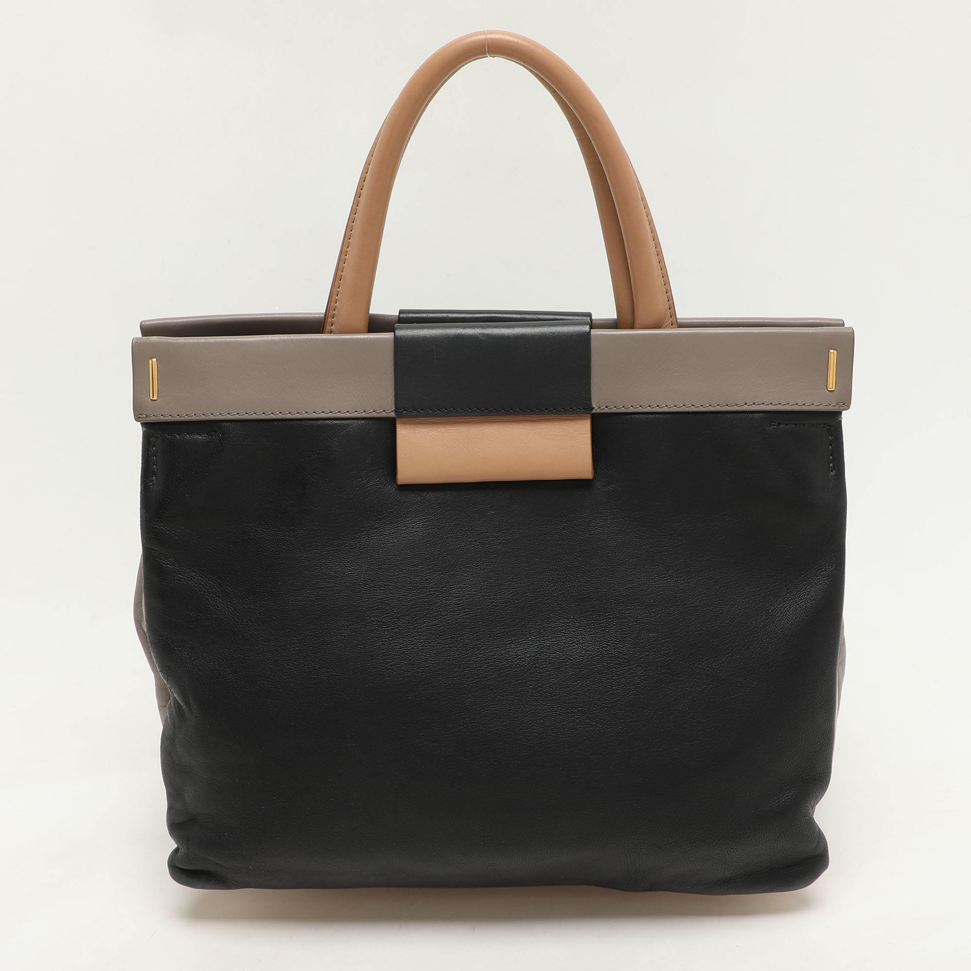 Marc by Marc Jacobs Multicolor Leather East End Colorblock Madame Hilli Tote
Marc by Marc Jacobs Multicolor Leather East End Colorblock Madame Hilli Tote