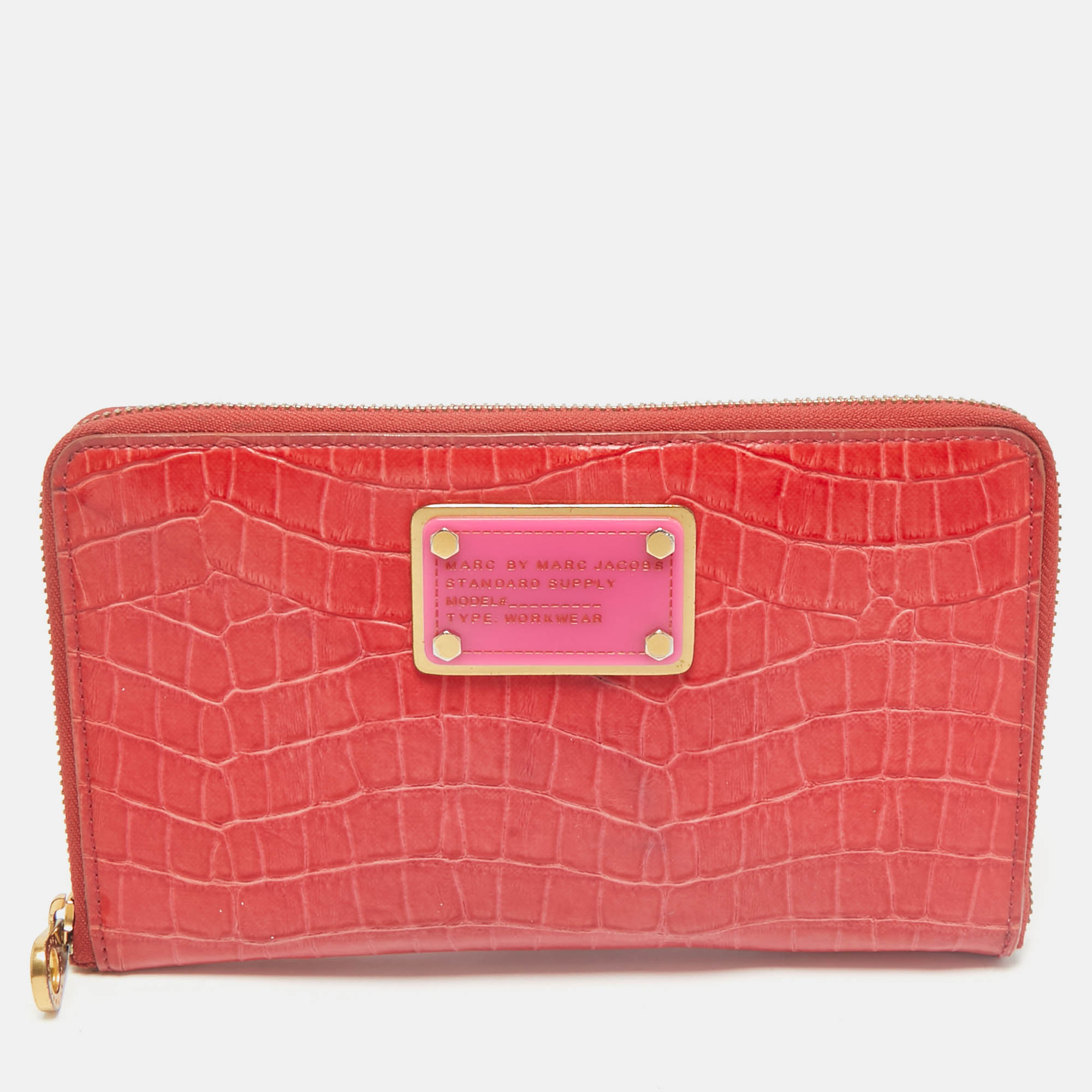 Marc by Marc Jacobs Red Croc Embossed Patent Leather Organizer Zip Clutch
Marc by Marc Jacobs Red Croc Embossed Patent Leather Organizer Zip Clutch