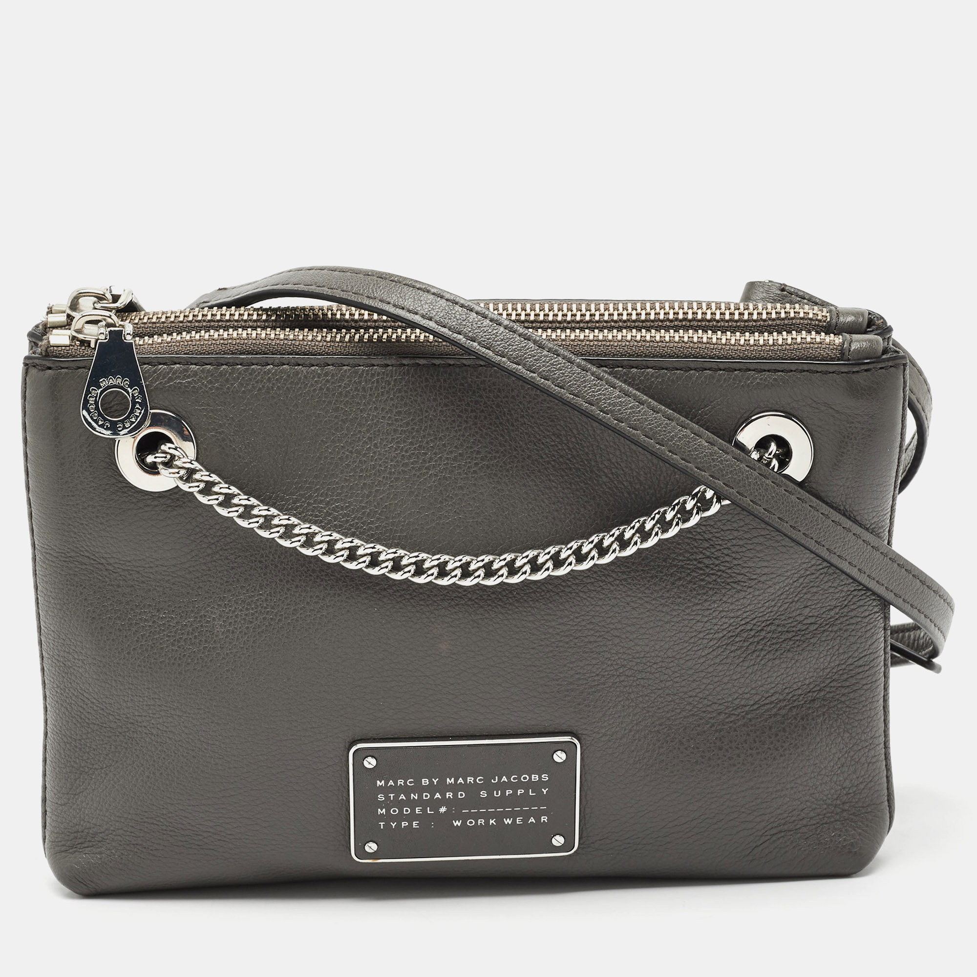 Marc by Marc Jacobs Grey Leather New Too Hot To Handle Double Decker Crossbody Bag
Marc by Marc Jacobs Grey Leather New Too Hot To Handle Double Decker Crossbody Bag