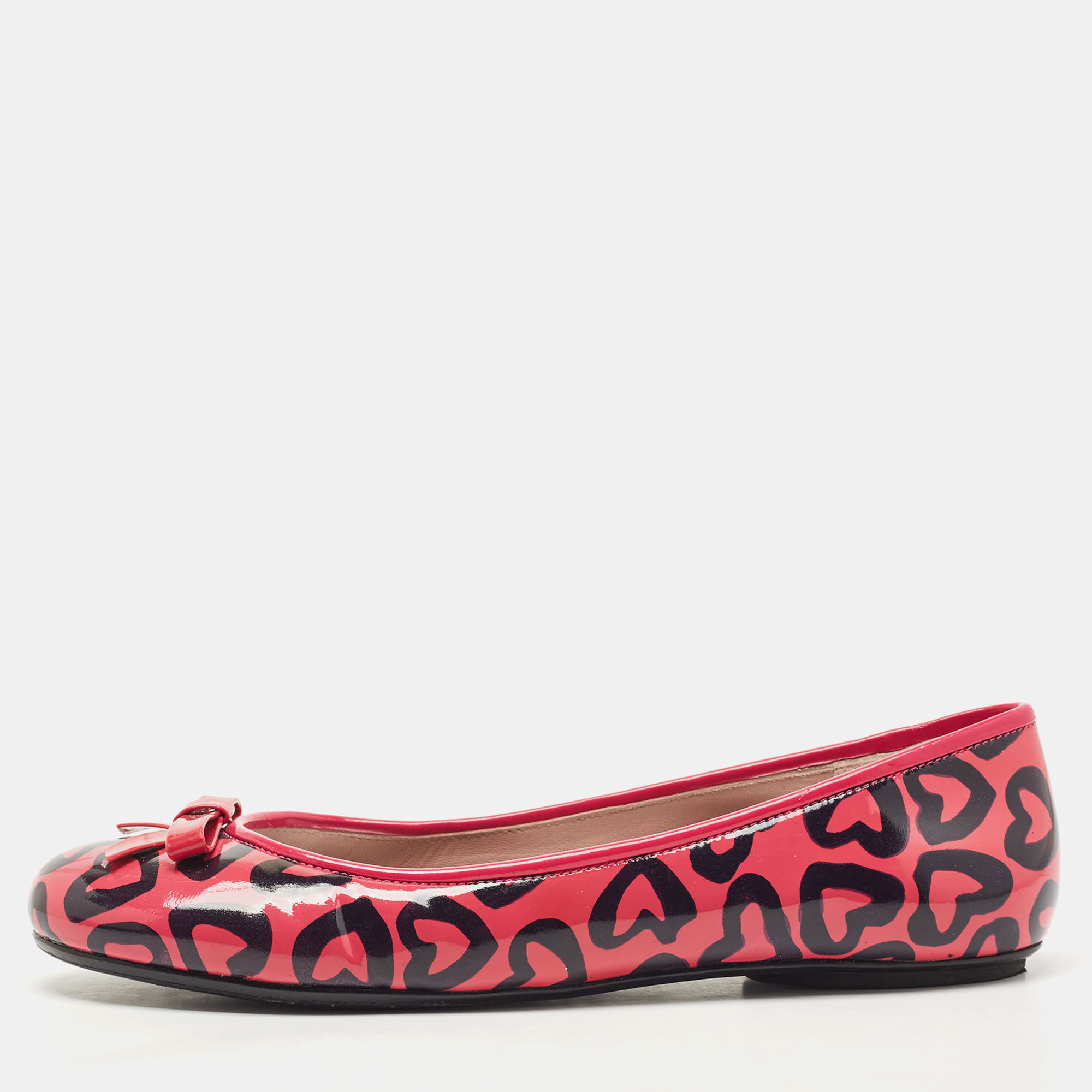 

Marc by Marc Jacobs Pink/Black Heart Patent Leather Bow Ballet Flats Size