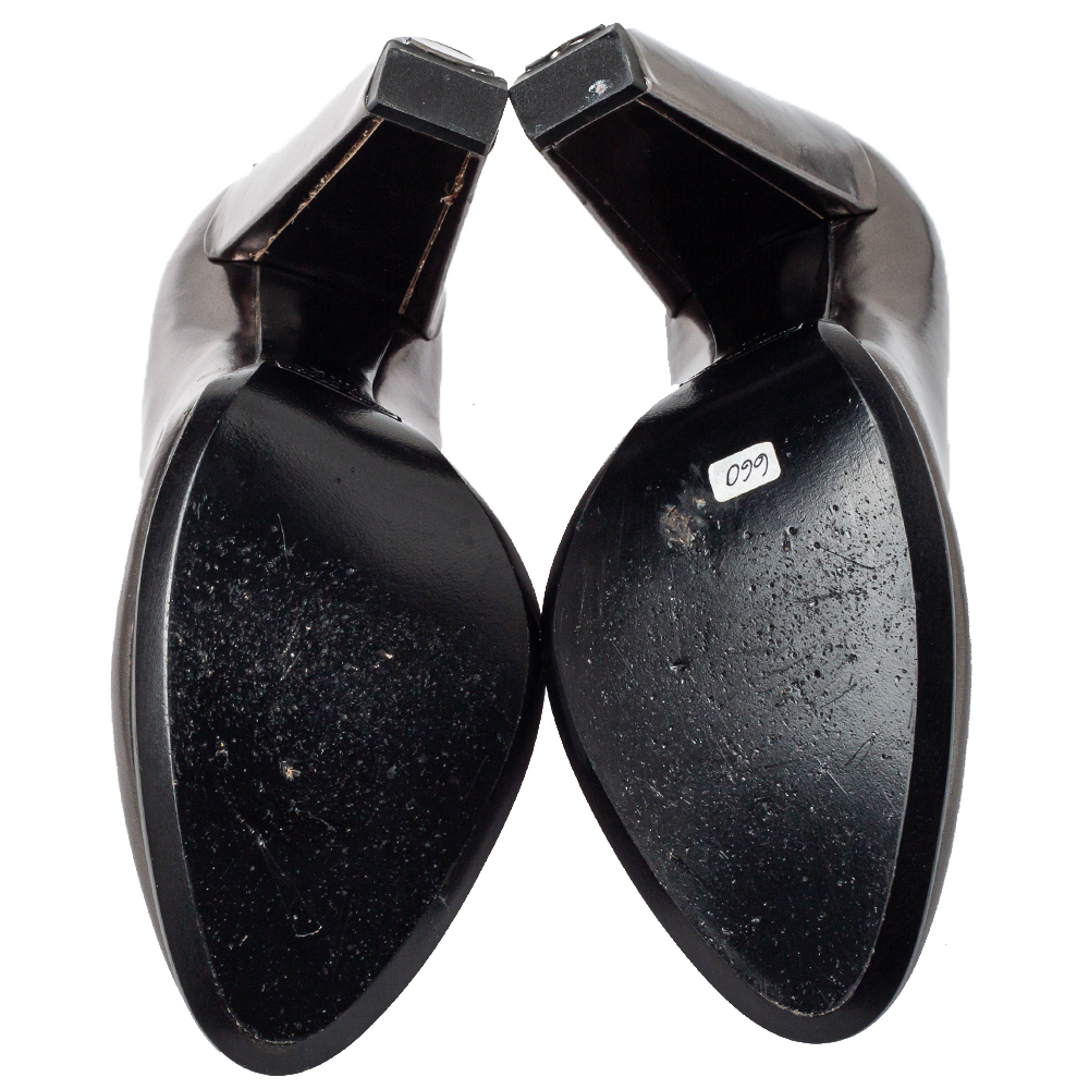 Marc Jacobs Grey Leather Block Heel Pumps Size 38.5