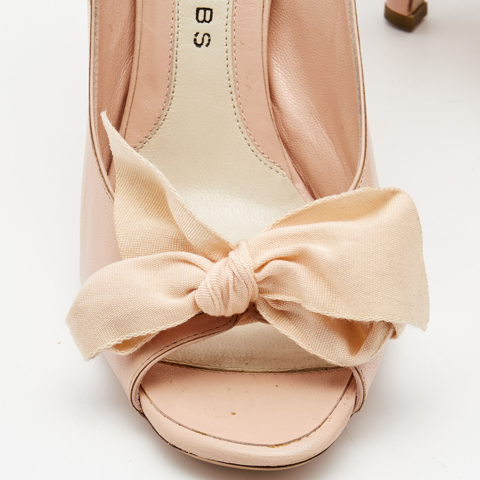 Marc Jacobs Pink Leather Bow Detail Pumps Size 37