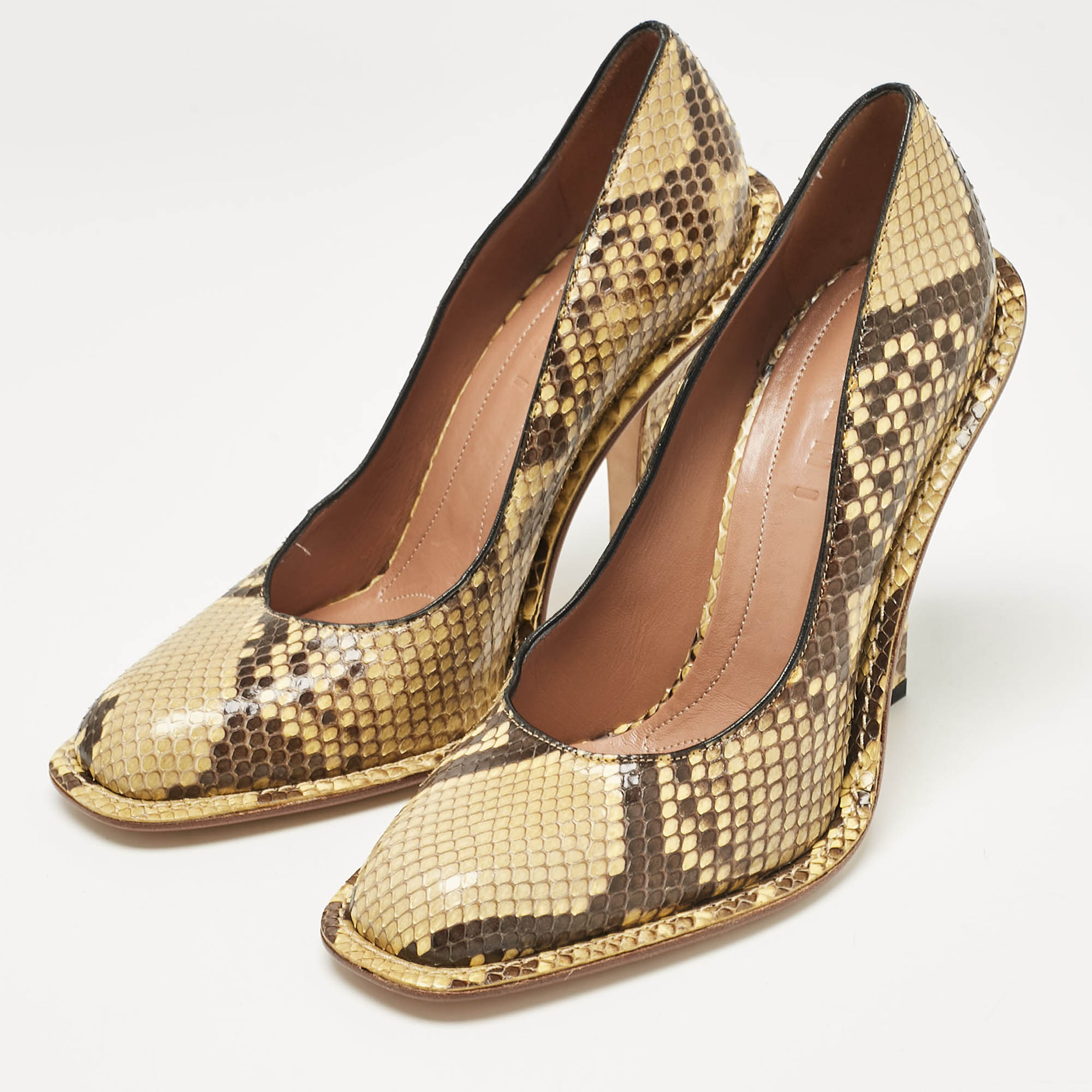 Marni Yellow/Black Python Pumps Size 40