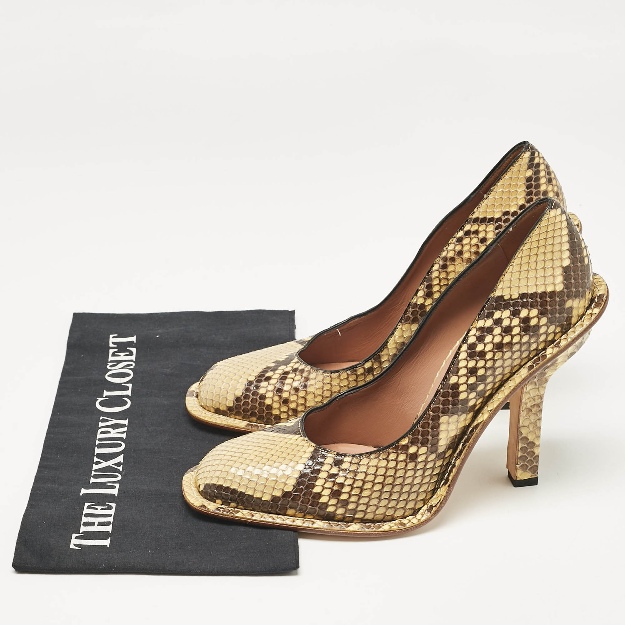 Marni Yellow/Black Python Pumps Size 40