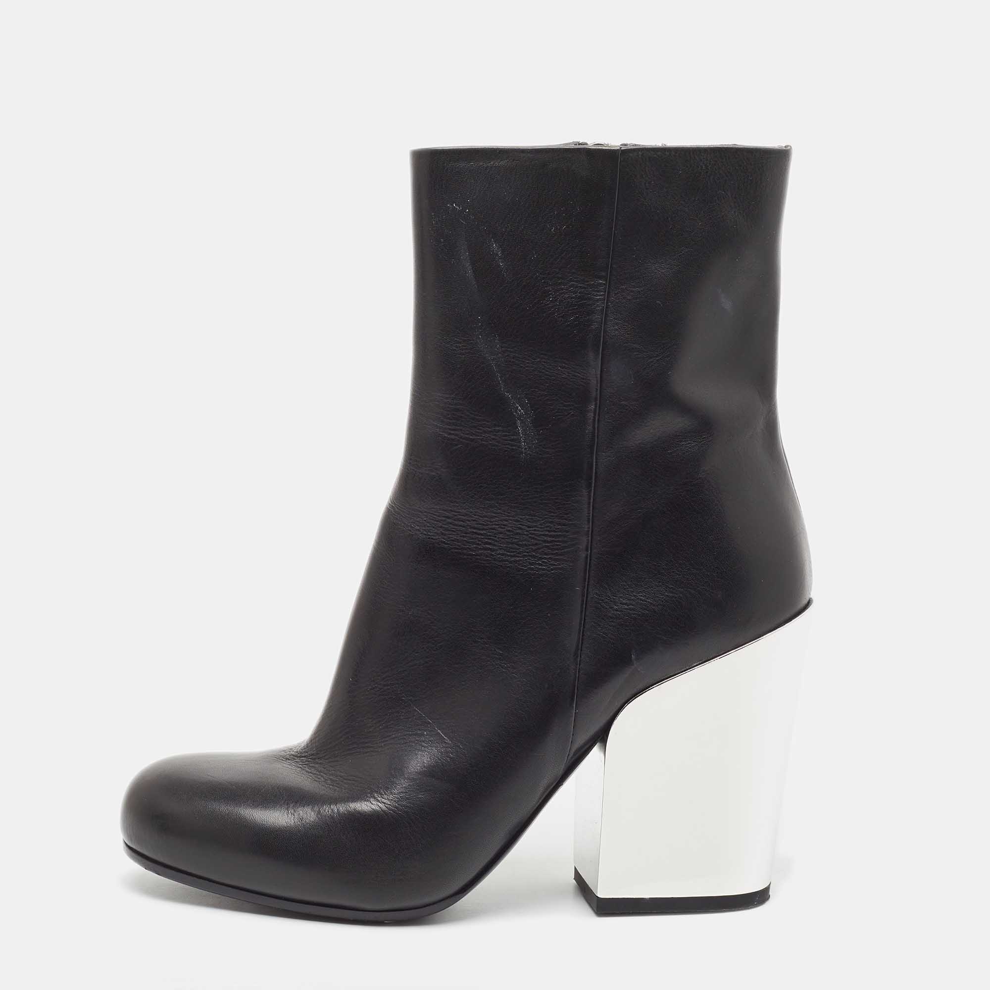 Mcq by alexander mcqueen black leather geffrye ankle boots size 39