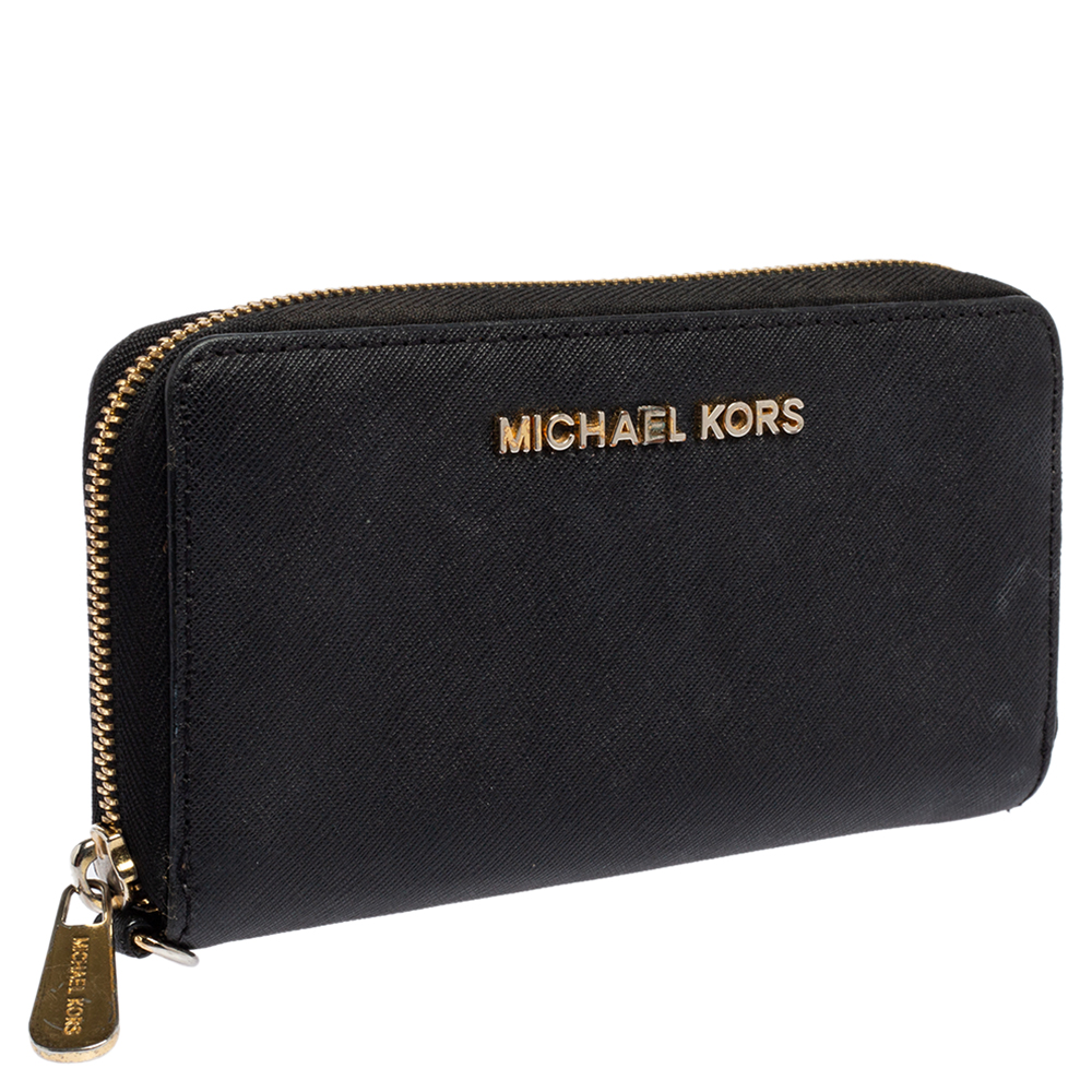 Michael Kors Black Leather Jet Set Zip Around Wallet