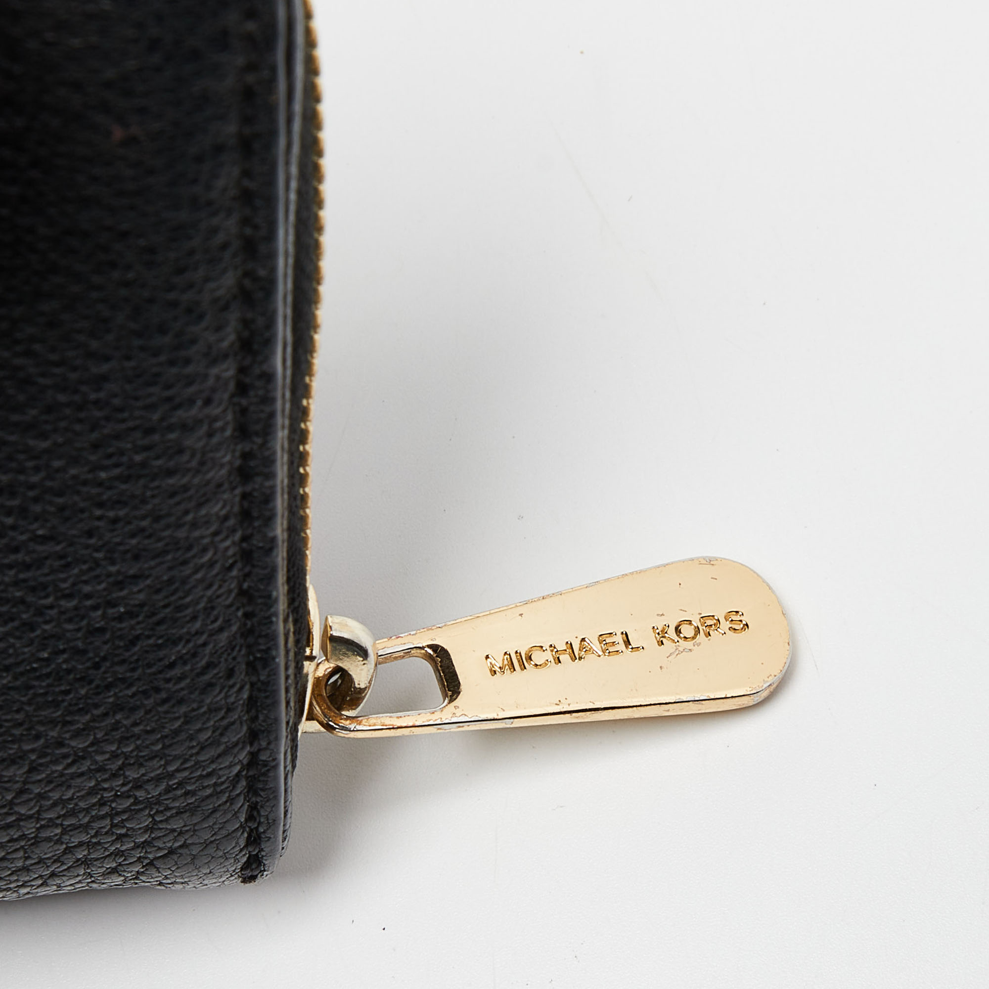Micheal Kors Black Leather Zip Around Wallet