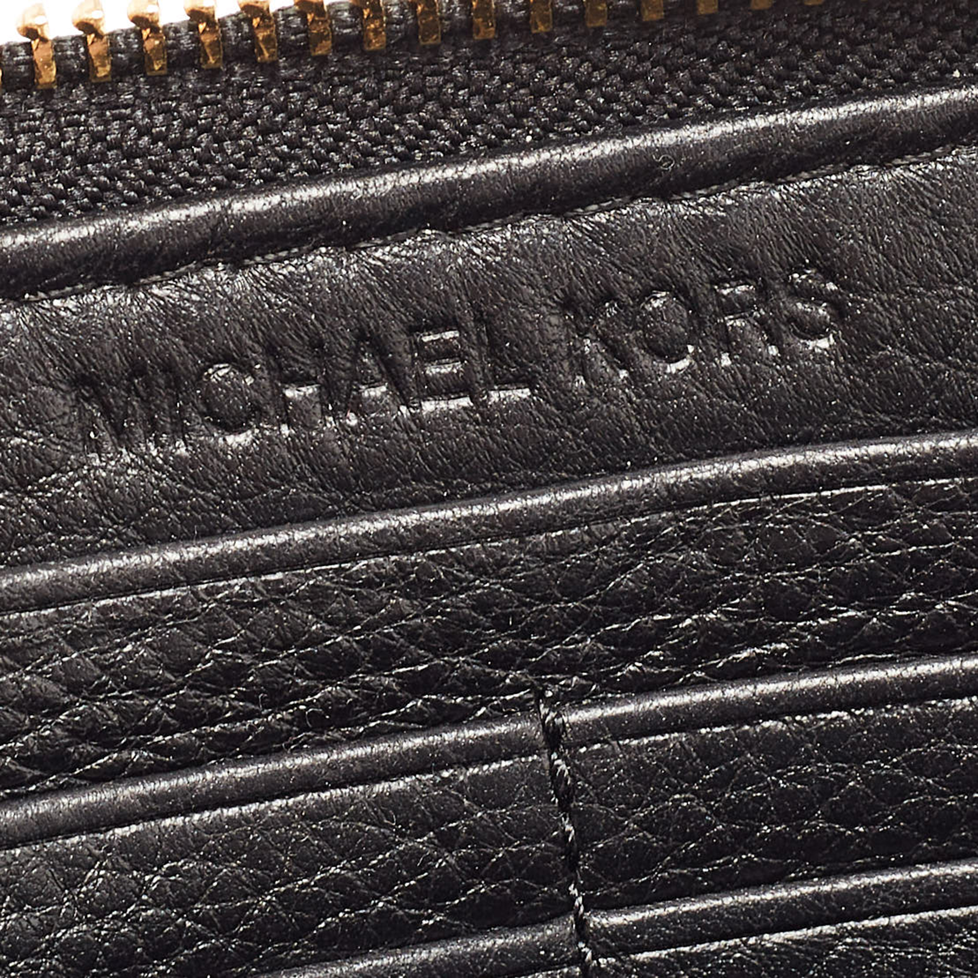 Michael Kors Black Leather Jet Set Zip Around Wallet