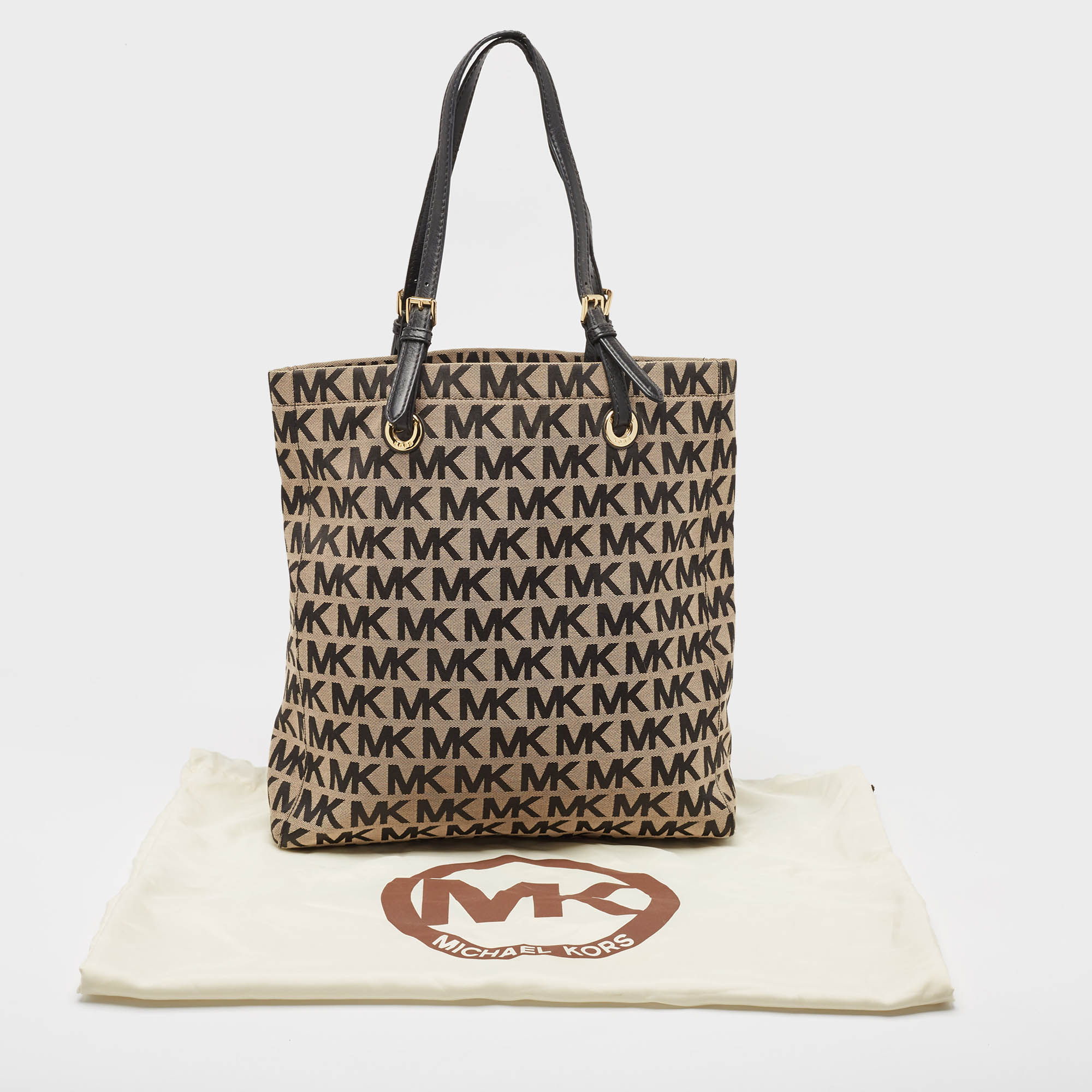 Michael Kors Black/Beige Signature Canvas And Leather Jet Set Tote