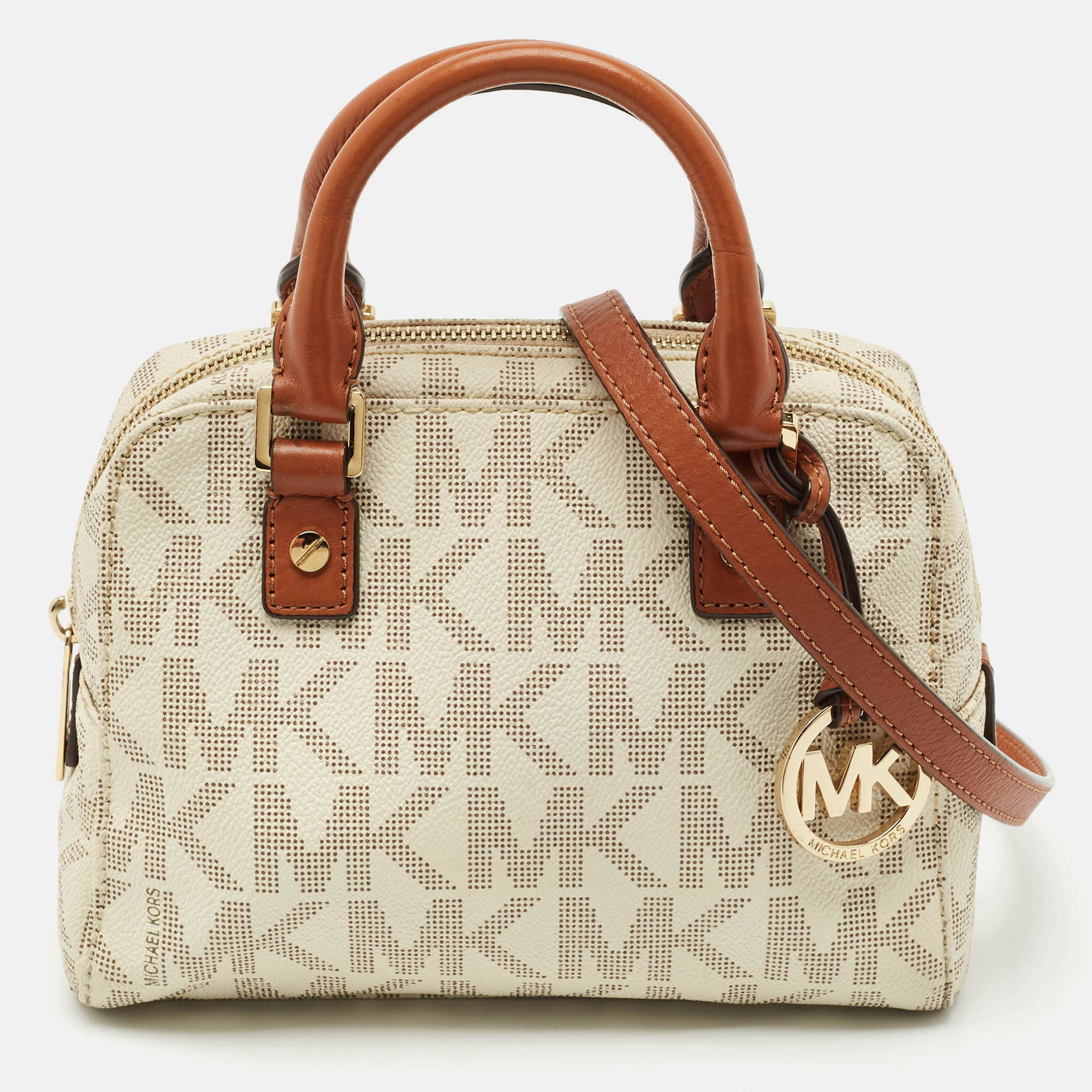 MICHAEL Michael Kors White Signature Coated Canvas Mini Jet Set Travel Satchel
MICHAEL Michael Kors White Signature Coated Canvas Mini Jet Set Travel Satchel