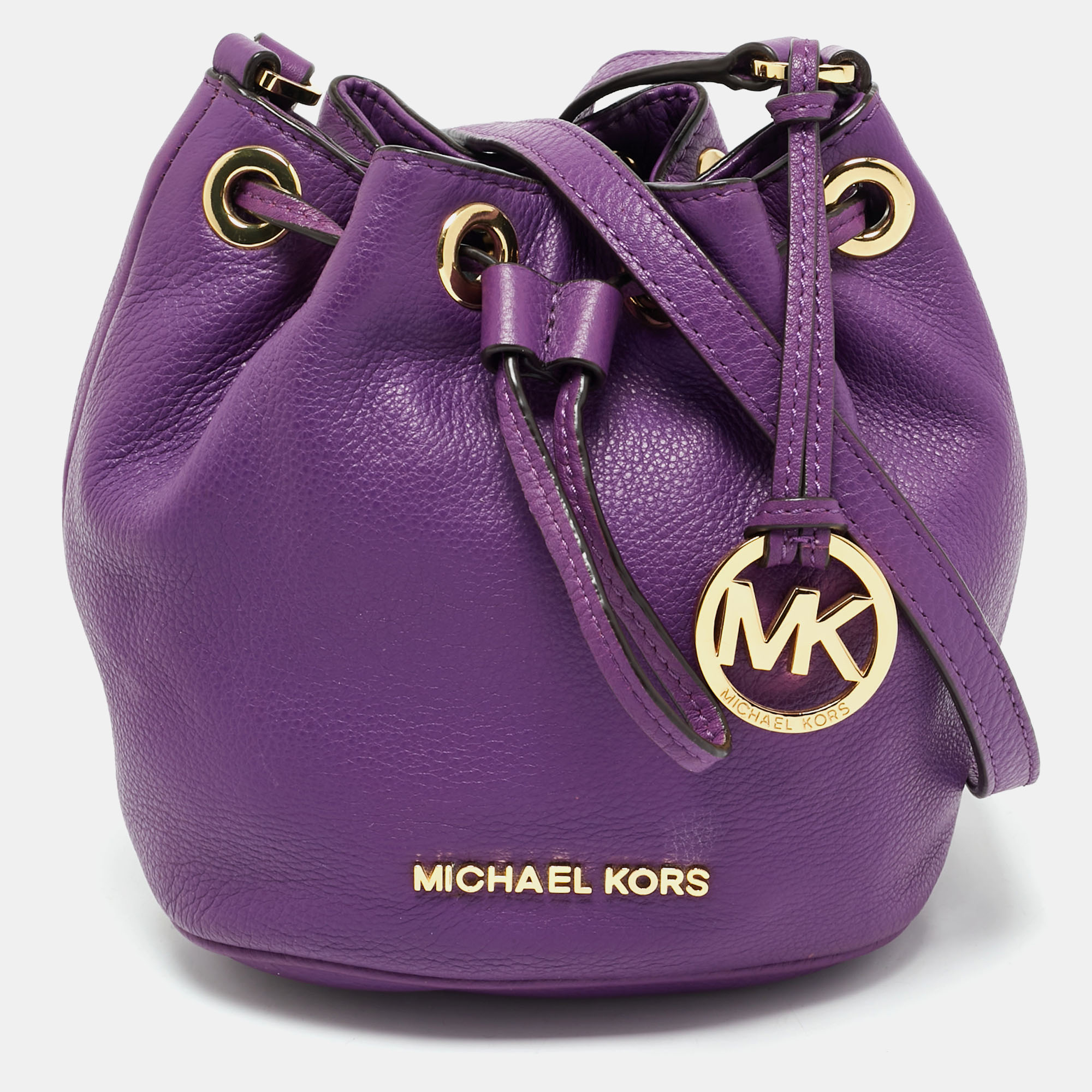 MICHAEL Michael Kors Purple Leather Jules Drawstring Bucket Crossbody Bag
MICHAEL Michael Kors Purple Leather Jules Drawstring Bucket Crossbody Bag