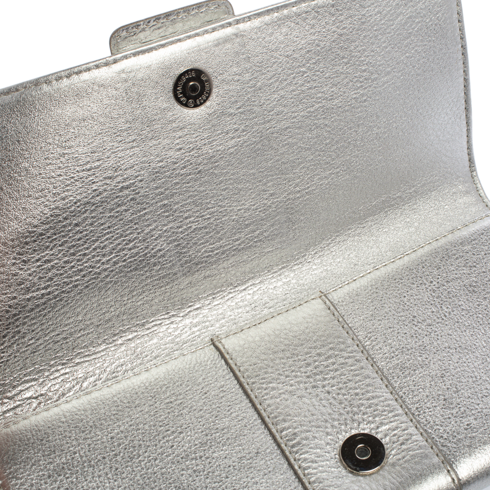 

MICHAEL Michael Kors Metallic Silver Leather Buckle Detail Flap Clutch