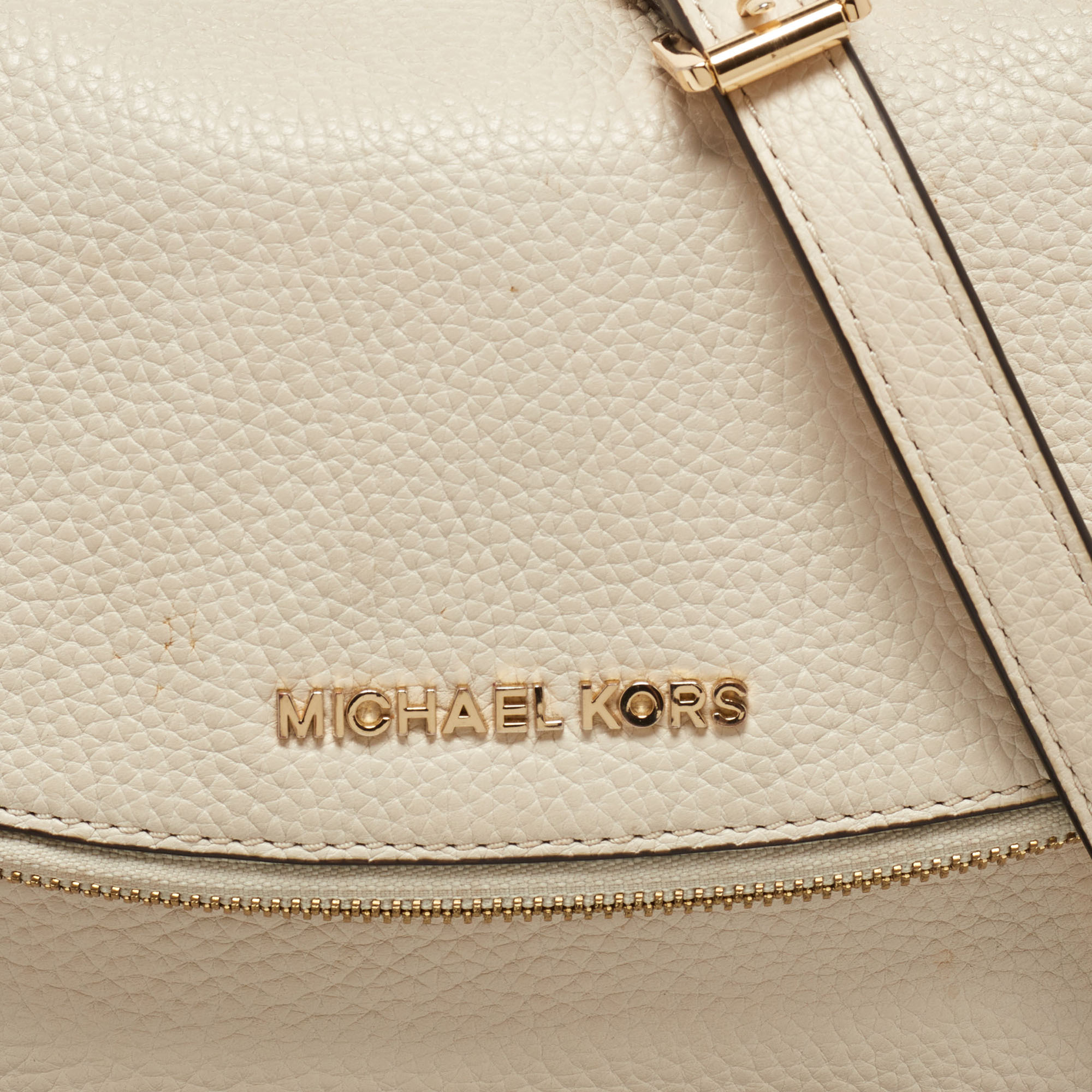 MICHAEL Michael Kors Off White Leather Bedford Crossbody Bag
