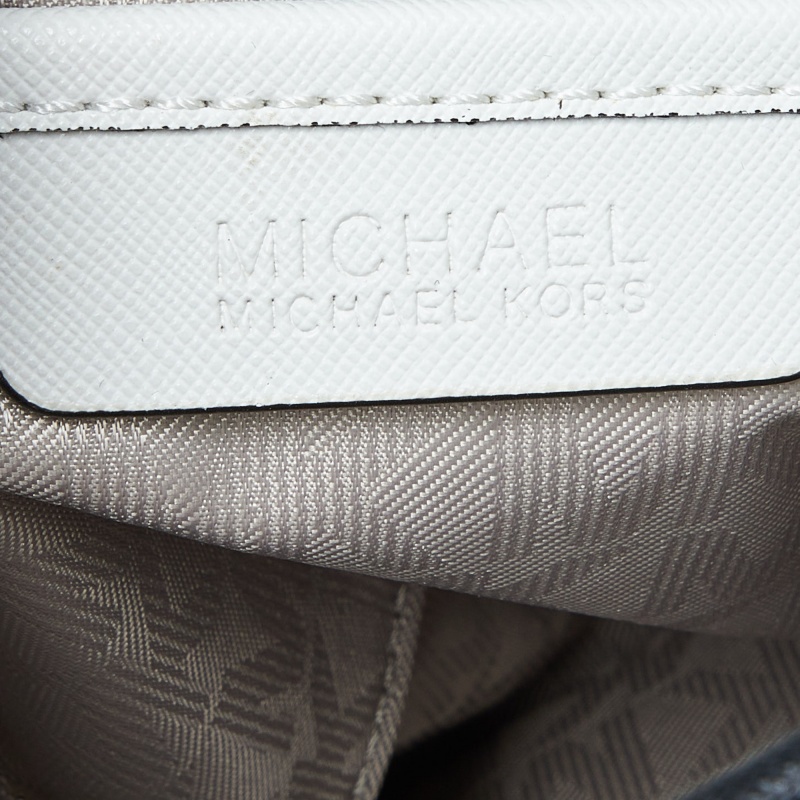MICHAEL Michael Kors White/Black Leather Jet Set Snap Pocket Tote