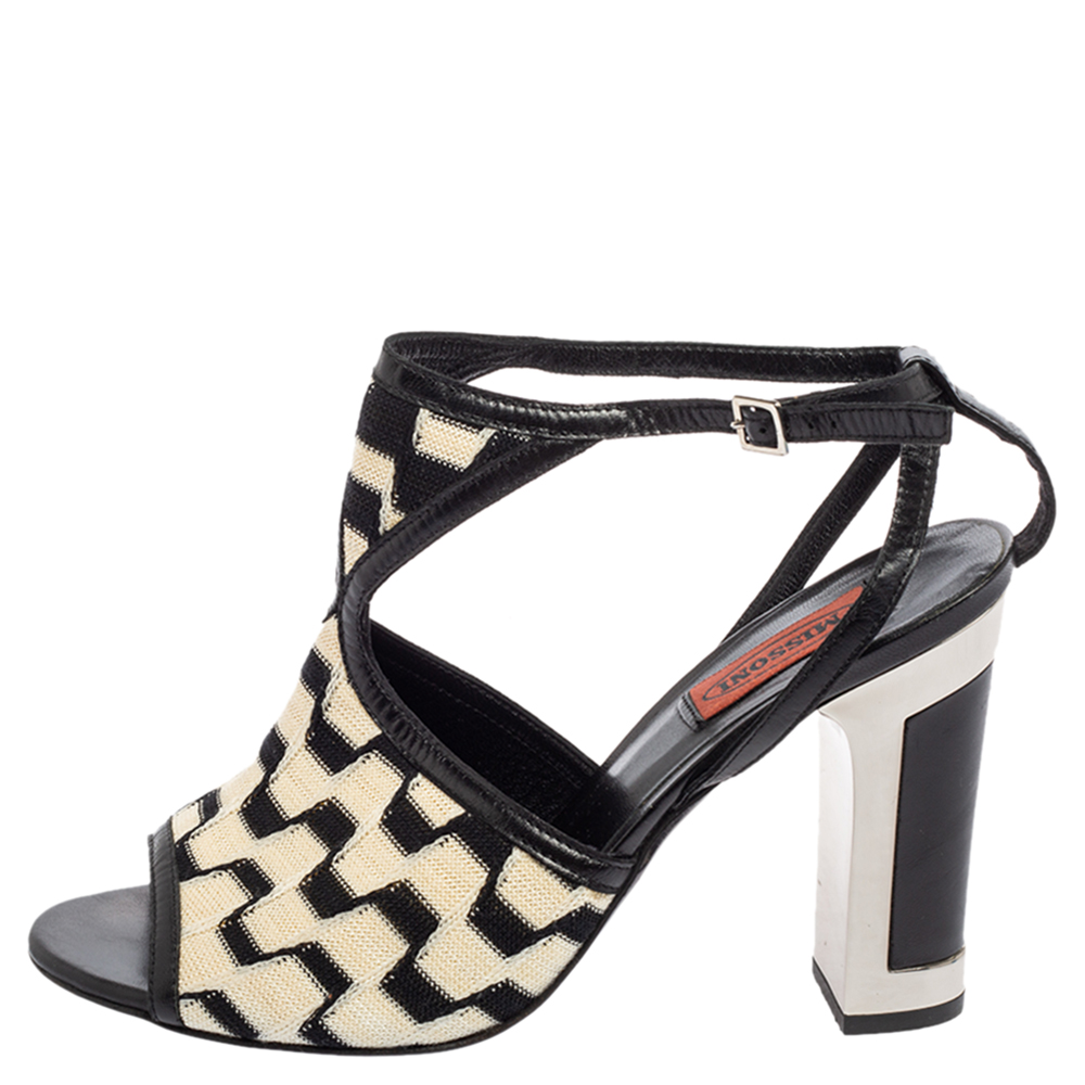 Missoni Cream/Black Knit Fabric and Leather Open-Toe Ankle Strap Sandals Size
Missoni Cream/Black Knit Fabric and Leather Open-Toe Ankle Strap Sandals Size