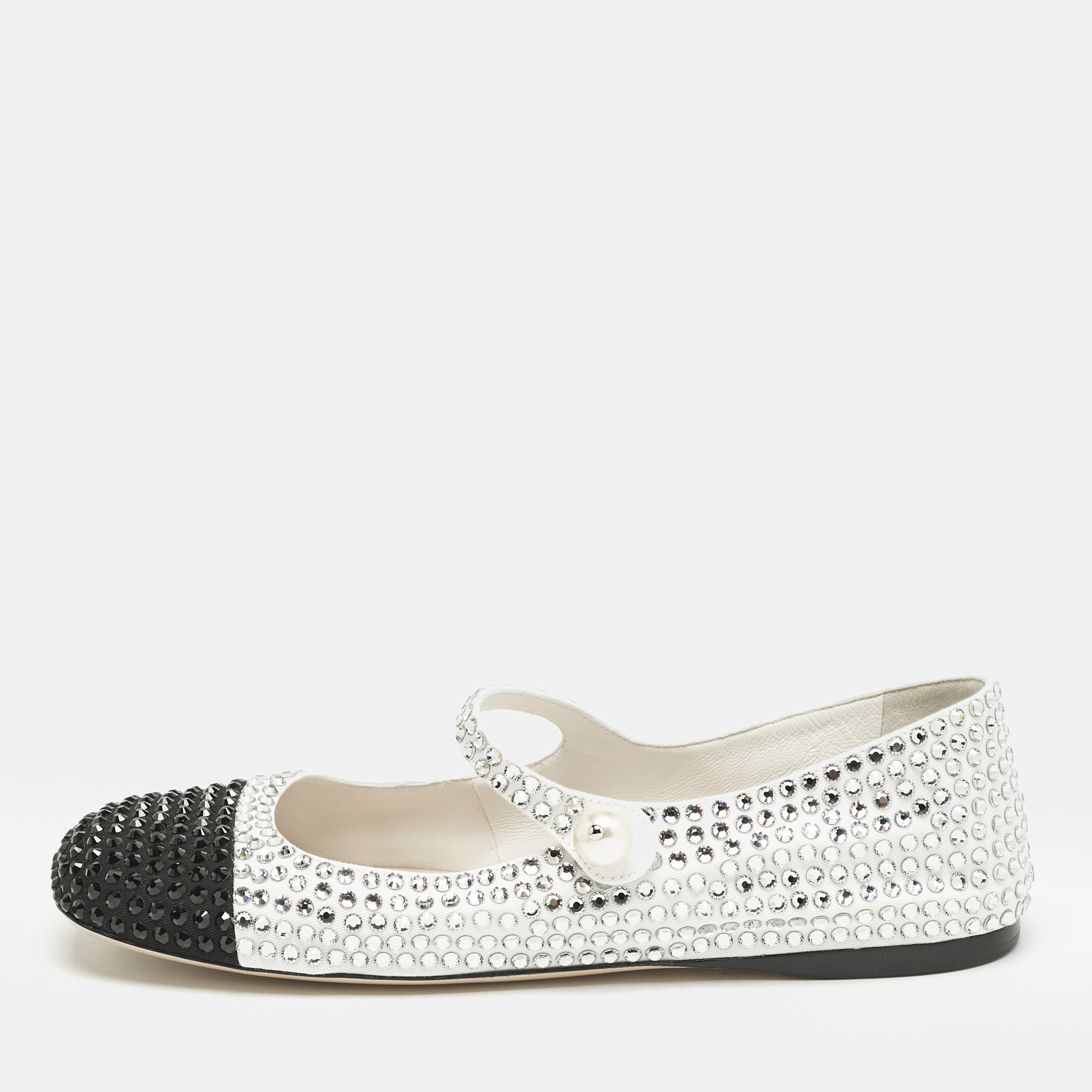 Miu Miu Black/White Canvas Crystals Embellished Mary Jane Ballet Flats Size
Miu Miu Black/White Canvas Crystals Embellished Mary Jane Ballet Flats Size