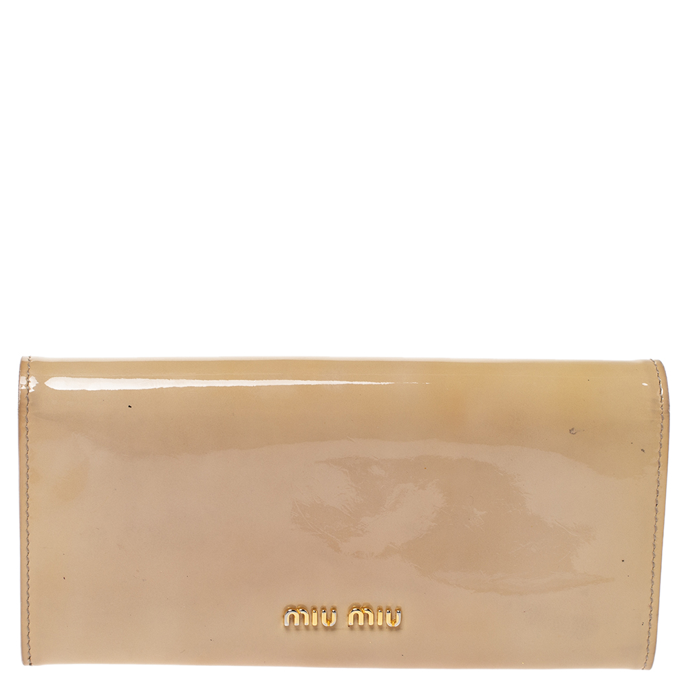 Miu Miu Beige Patent Leather Bow Continental Wallet