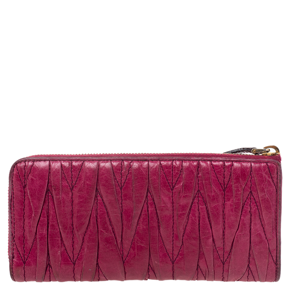 Miu Miu Pink Leather Matelassé Zip Around Wallet