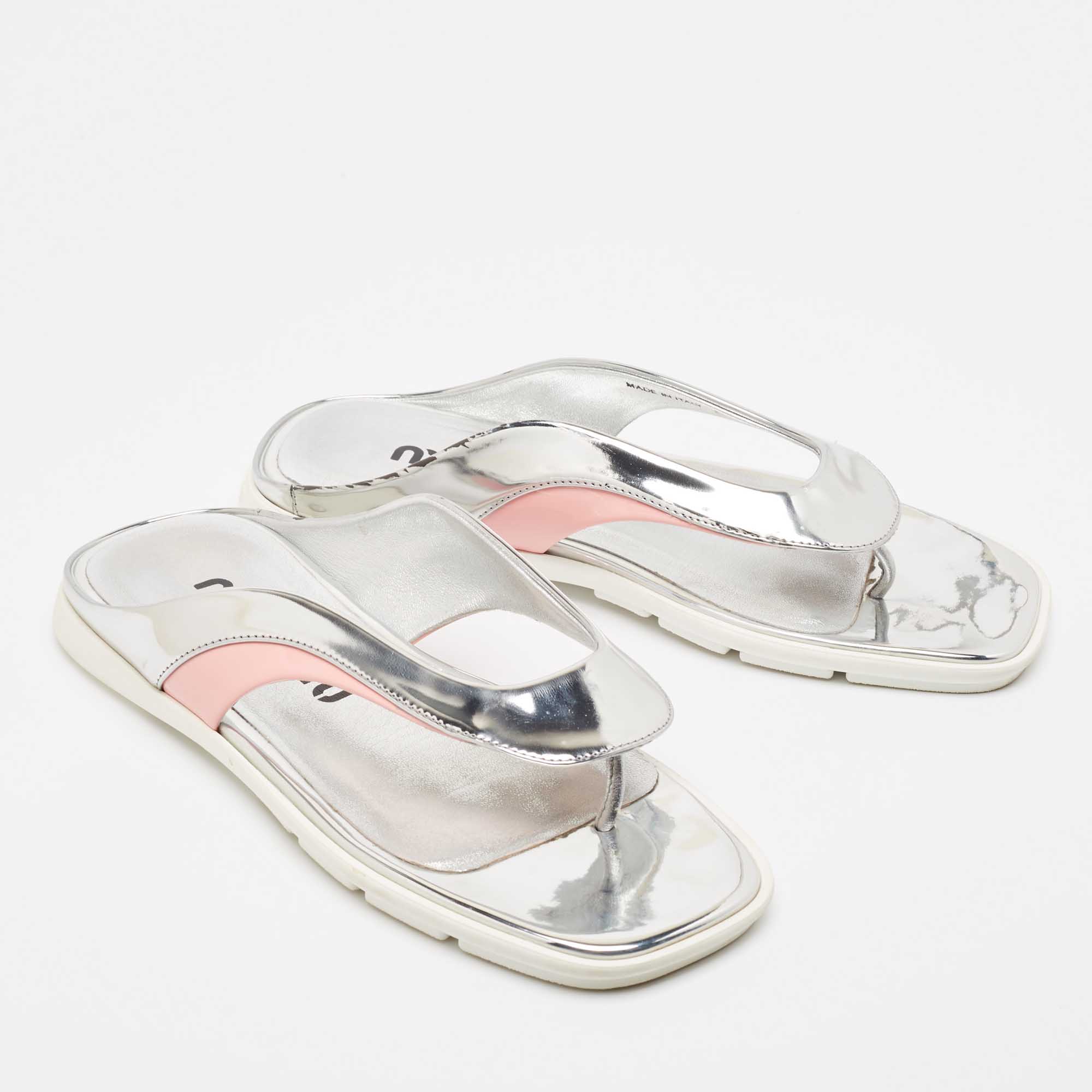 Miu Miu Silver/Pink Leather And Patent Thong Flats Size 36